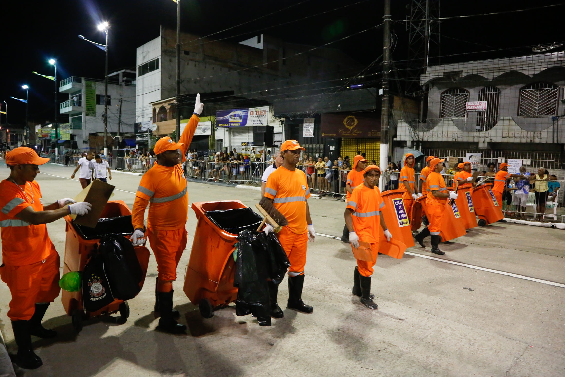 Carnaval 2019: segundo dia de desfile oferece diversos serviços municipais