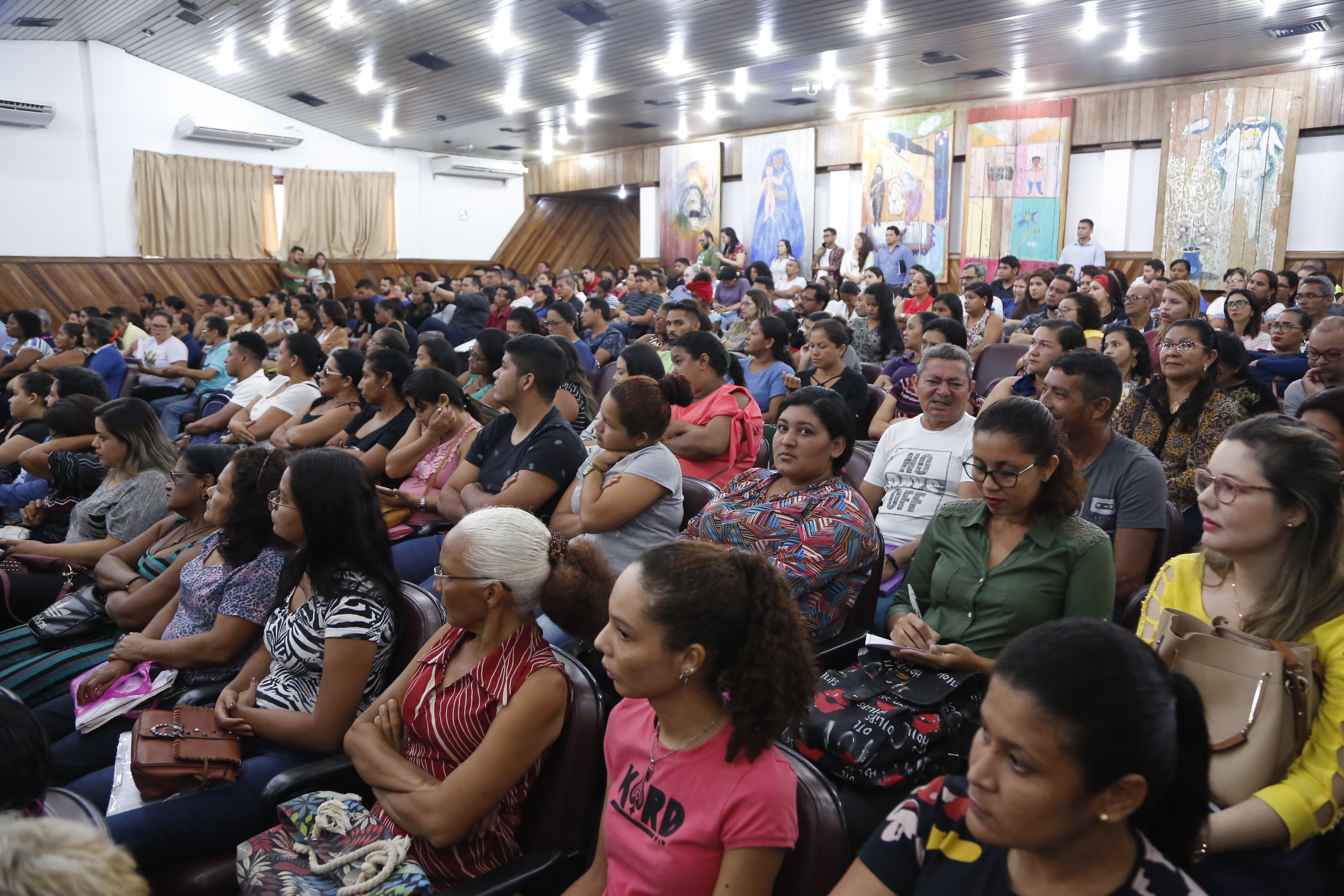 Prefeitura de Belém promove acolhimento de servidores temporários da Semec 