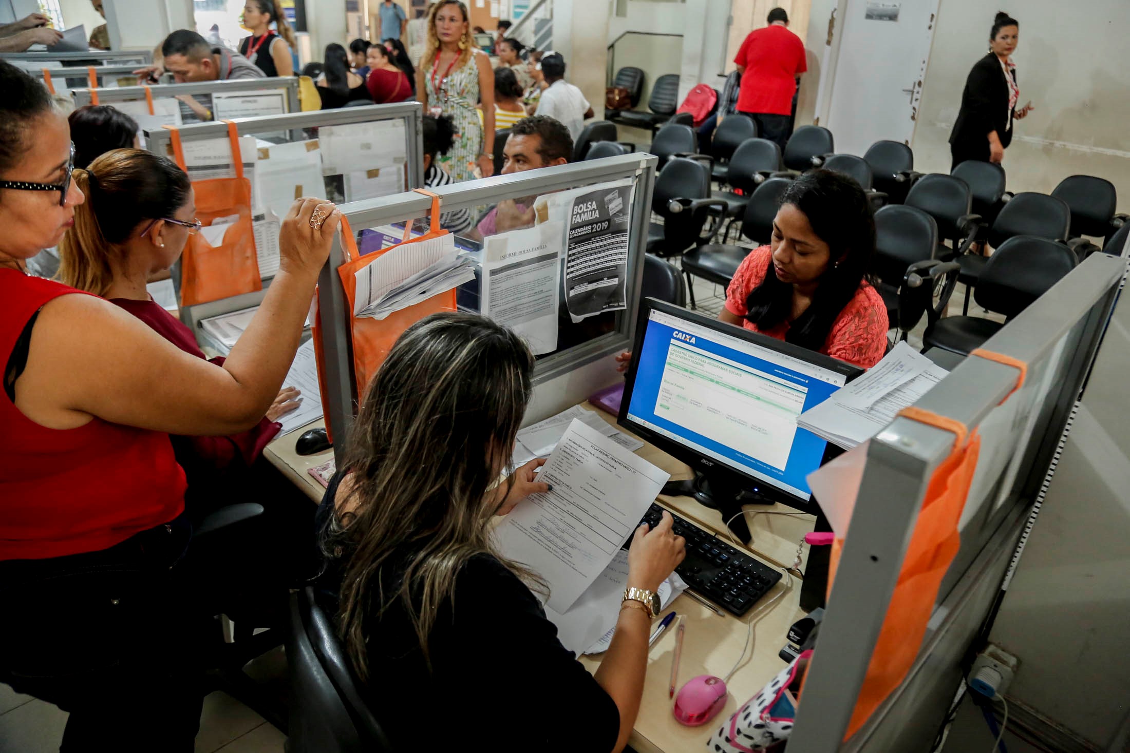 Prefeitura de Belém continua assistência às vítimas do incêndio em Canudos