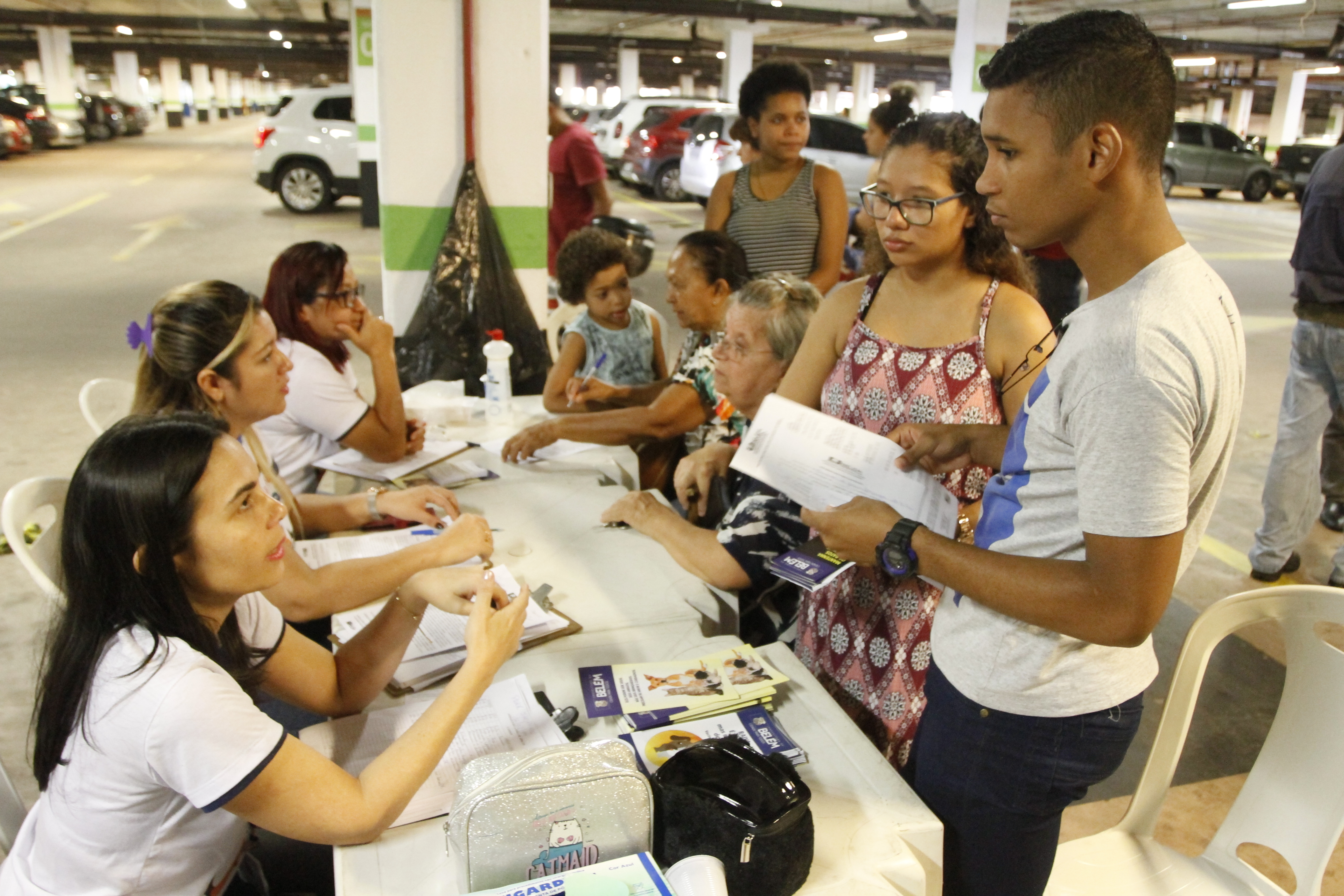 Feira de adoção de cães e gatos repete sucesso na 37ª edição