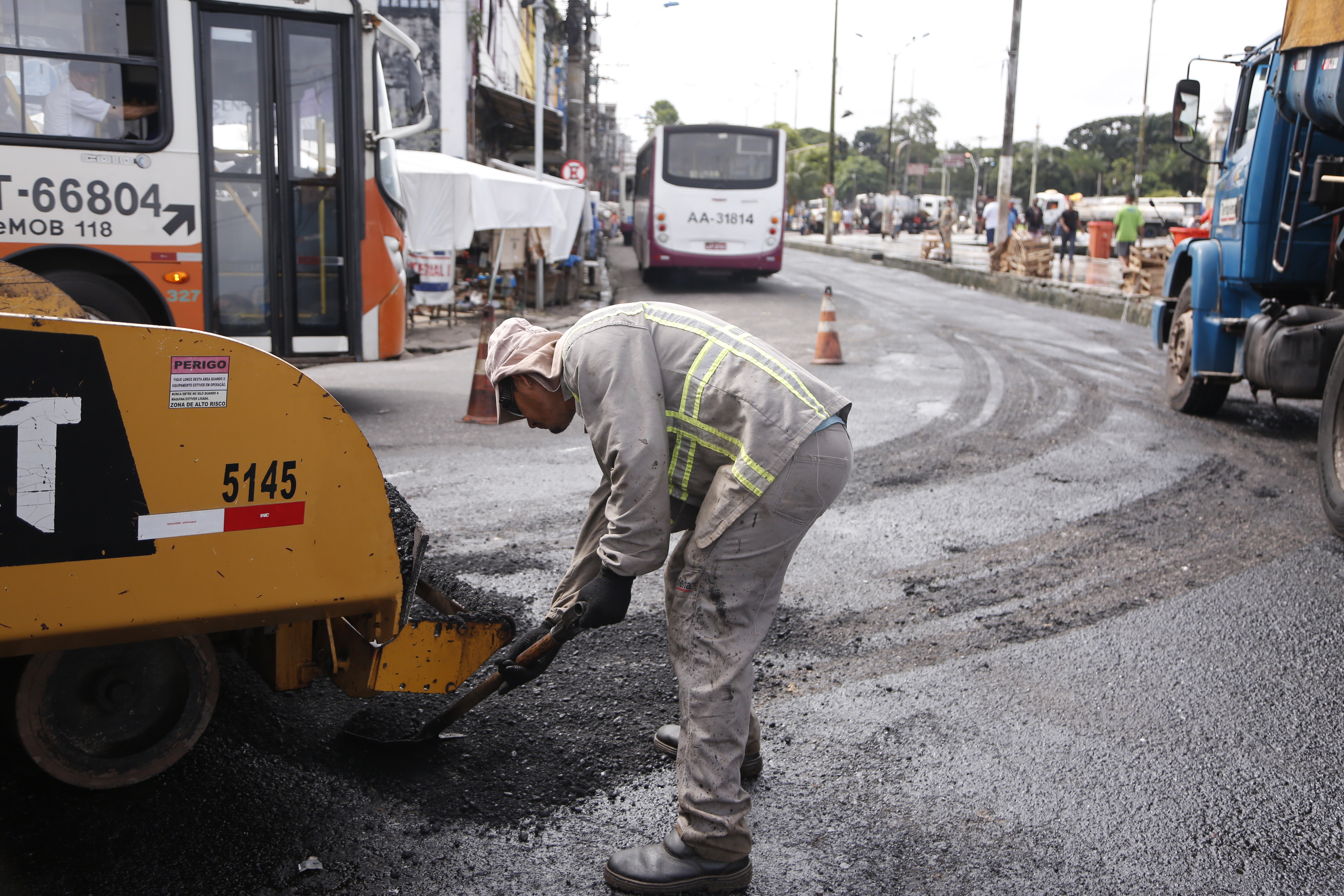 Prefeitura avança com obras de drenagem e pavimentação em Belém