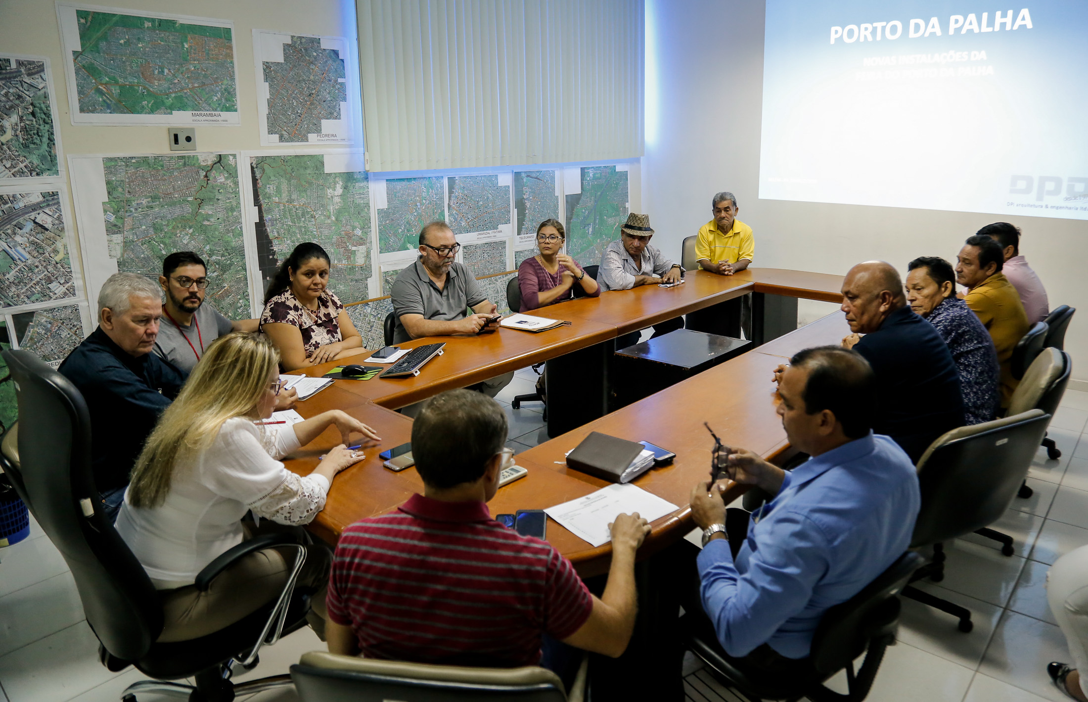 Feirantes aprovam projeto da nova feira do Porto da Palha