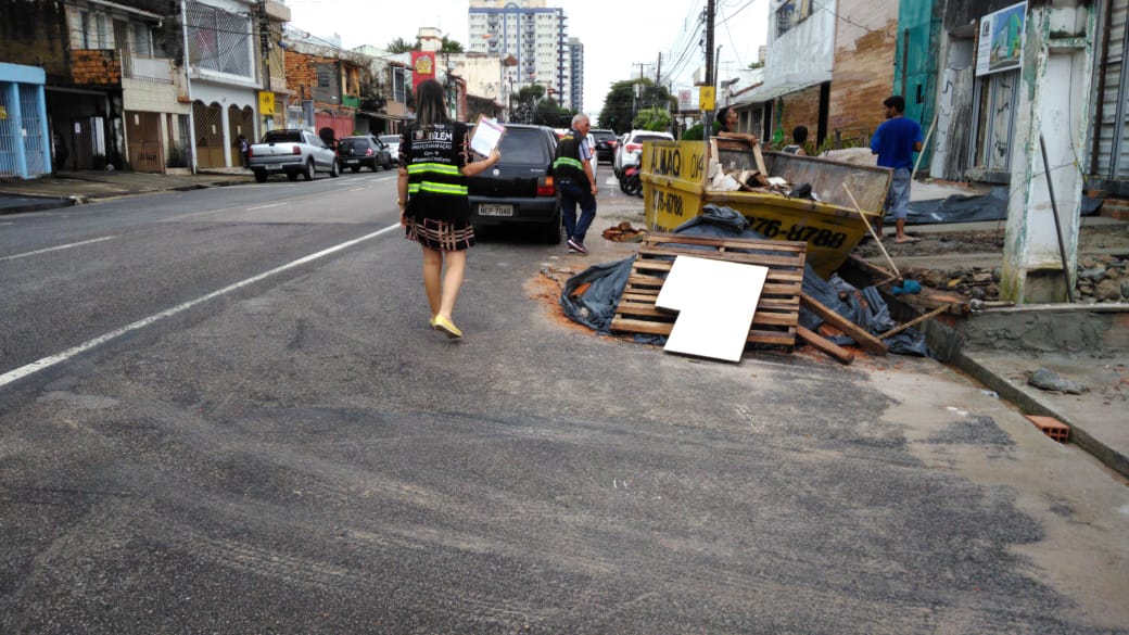 Fiscalização da Sesan combate a obstrução de vias públicas