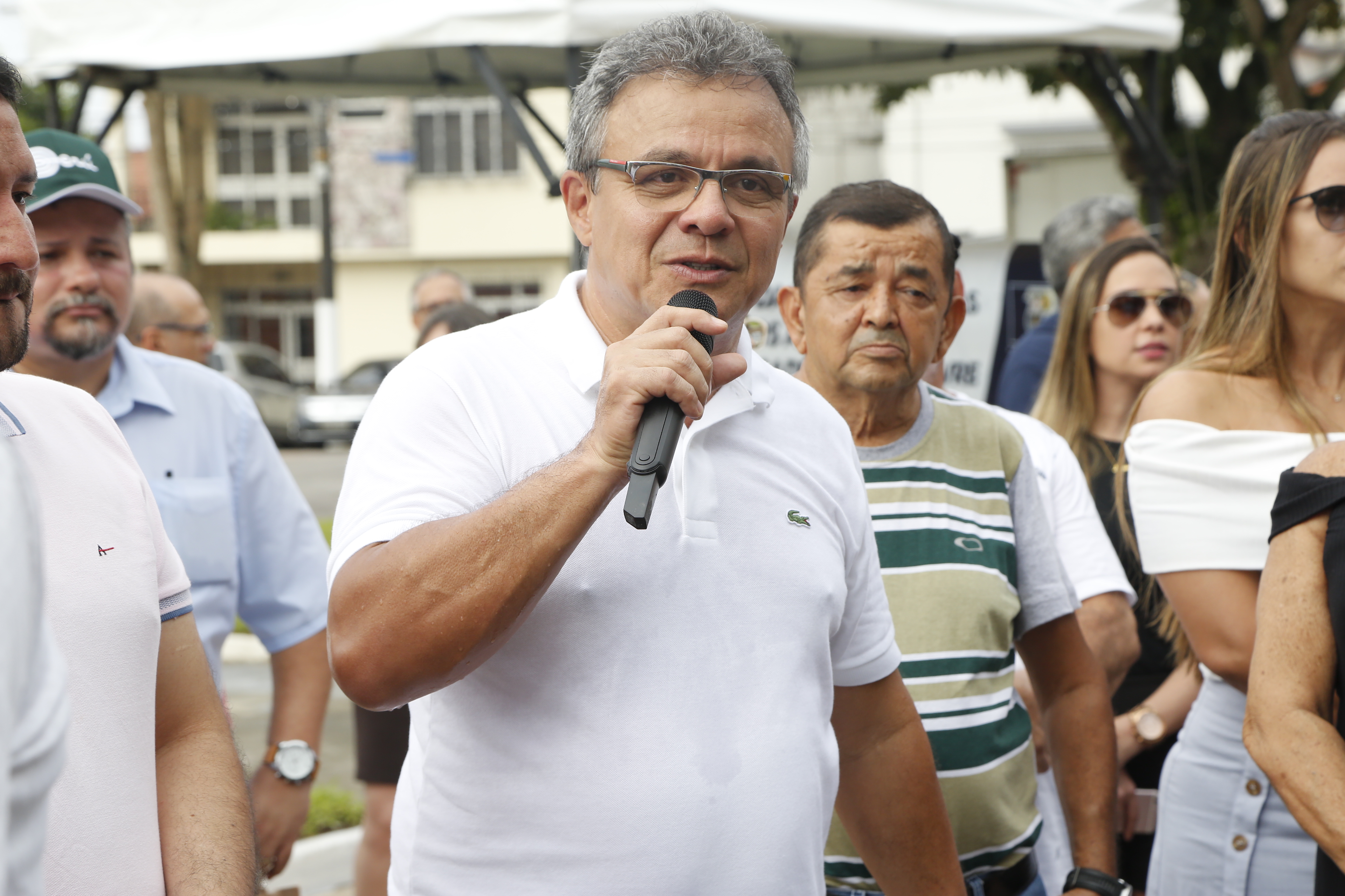Academia ao Ar Livre da Praça Amazonas é reinaugurada com novos equipamentos