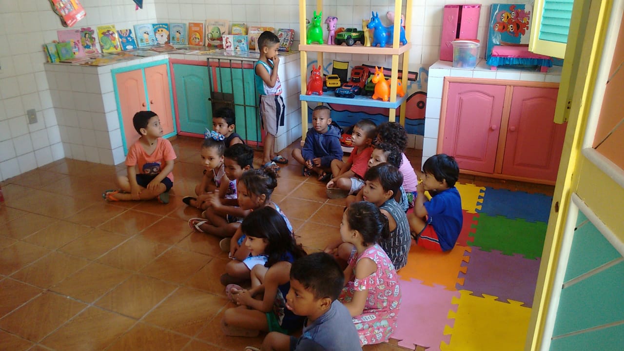 Escola inaugura brinquedoteca e estimula o desenvolvimento emocional de alunos