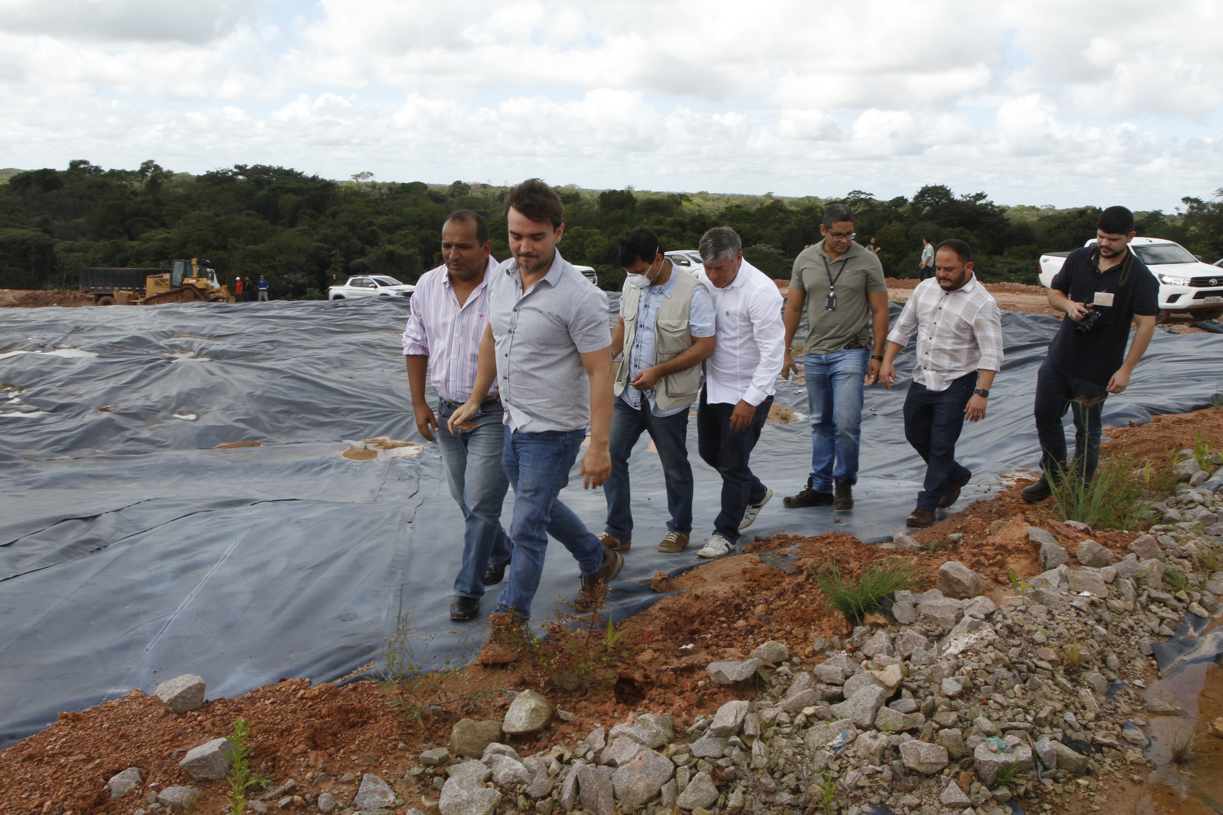 Autoridades visitam o aterro sanitário de Marituba em busca de soluções