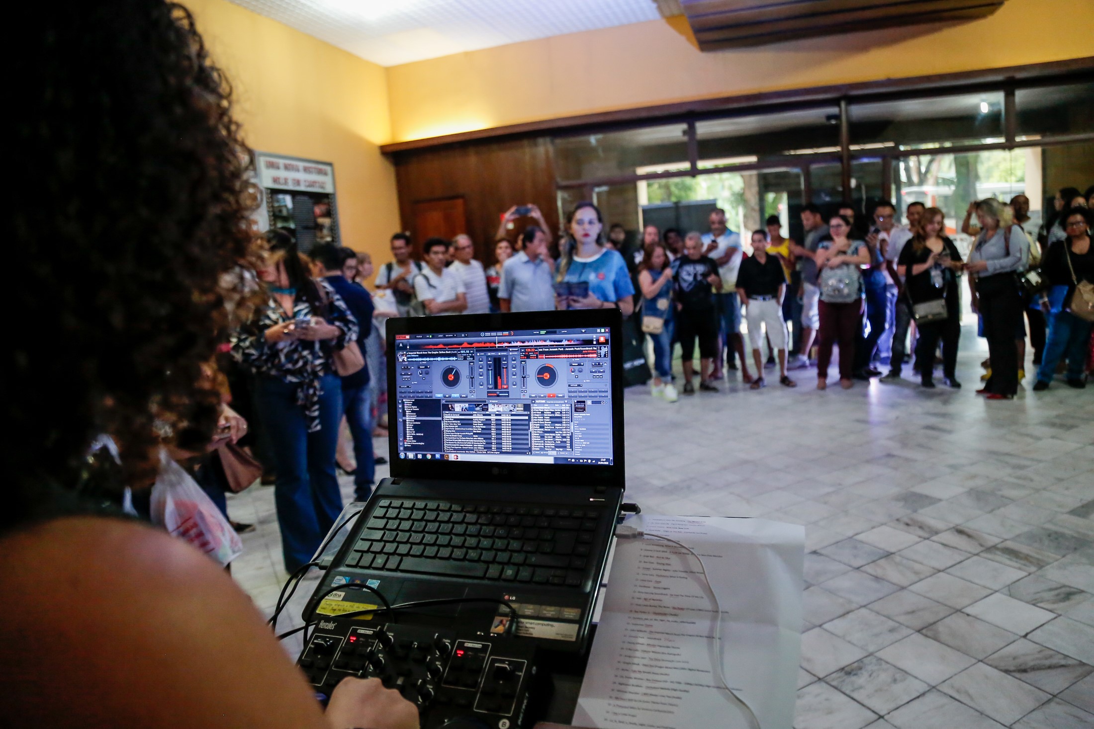 Aniversário do Cine Olympia é celebrado com alegria pelos frequentadores
