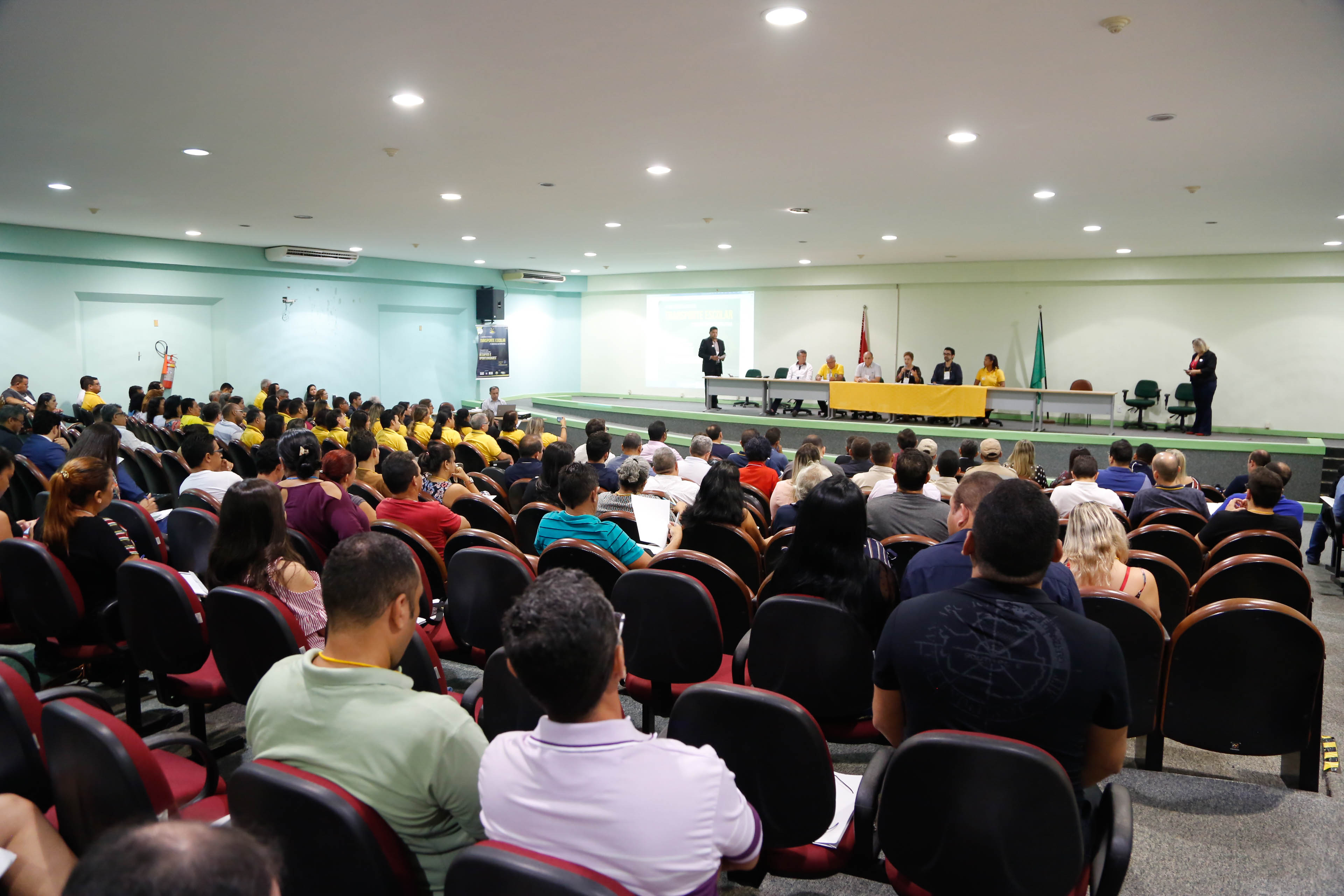 Prefeitura de Belém participa de evento sobre transporte escolar