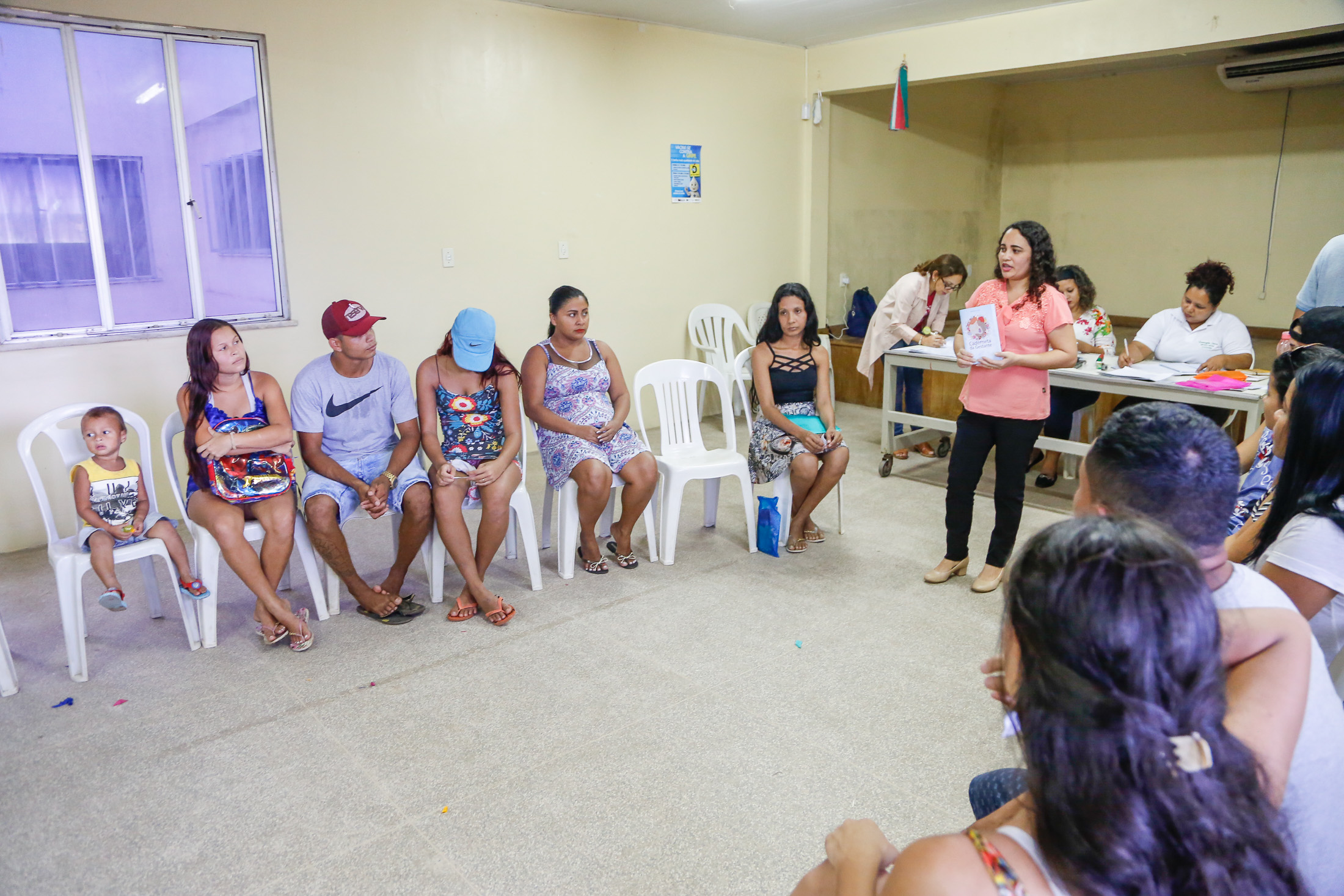 Projeto sensibiliza pais sobre o acompanhamento do pré-natal da gestante