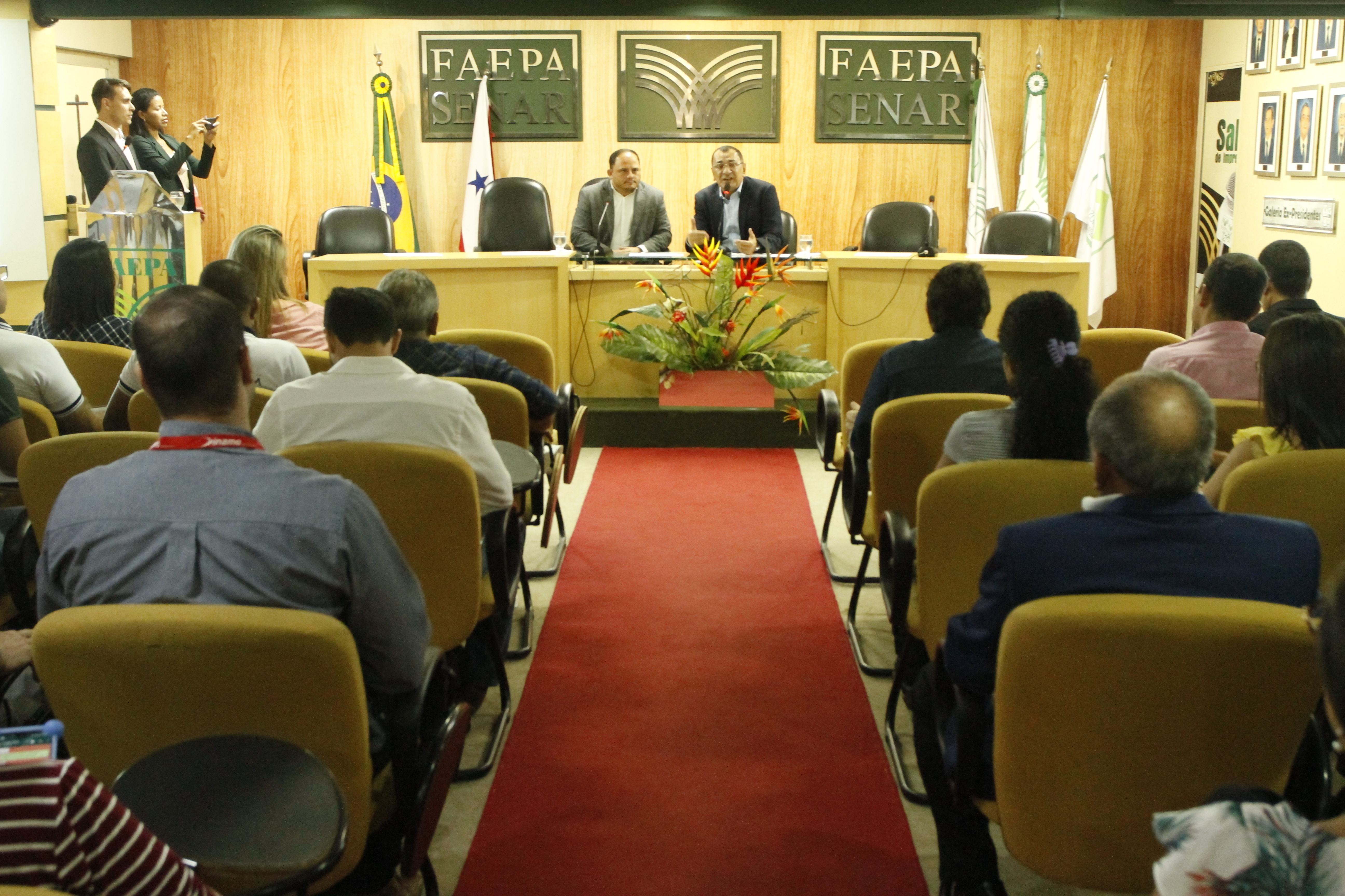 Gestão de resíduos sólidos na capital é discutida com empresários em Belém 