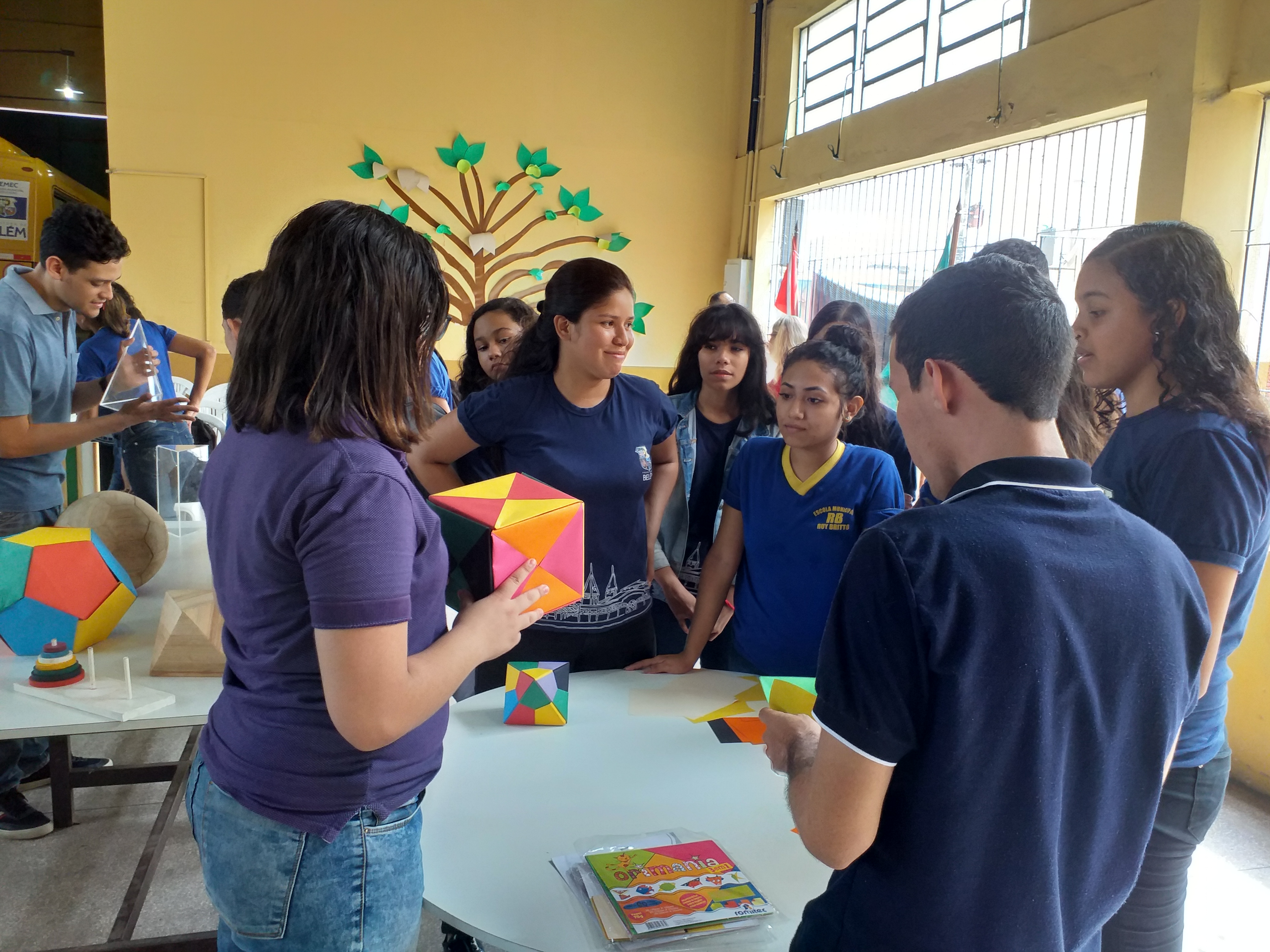 Jogos matemáticos estimulam alunos da escola Ruy da Silveira Brito