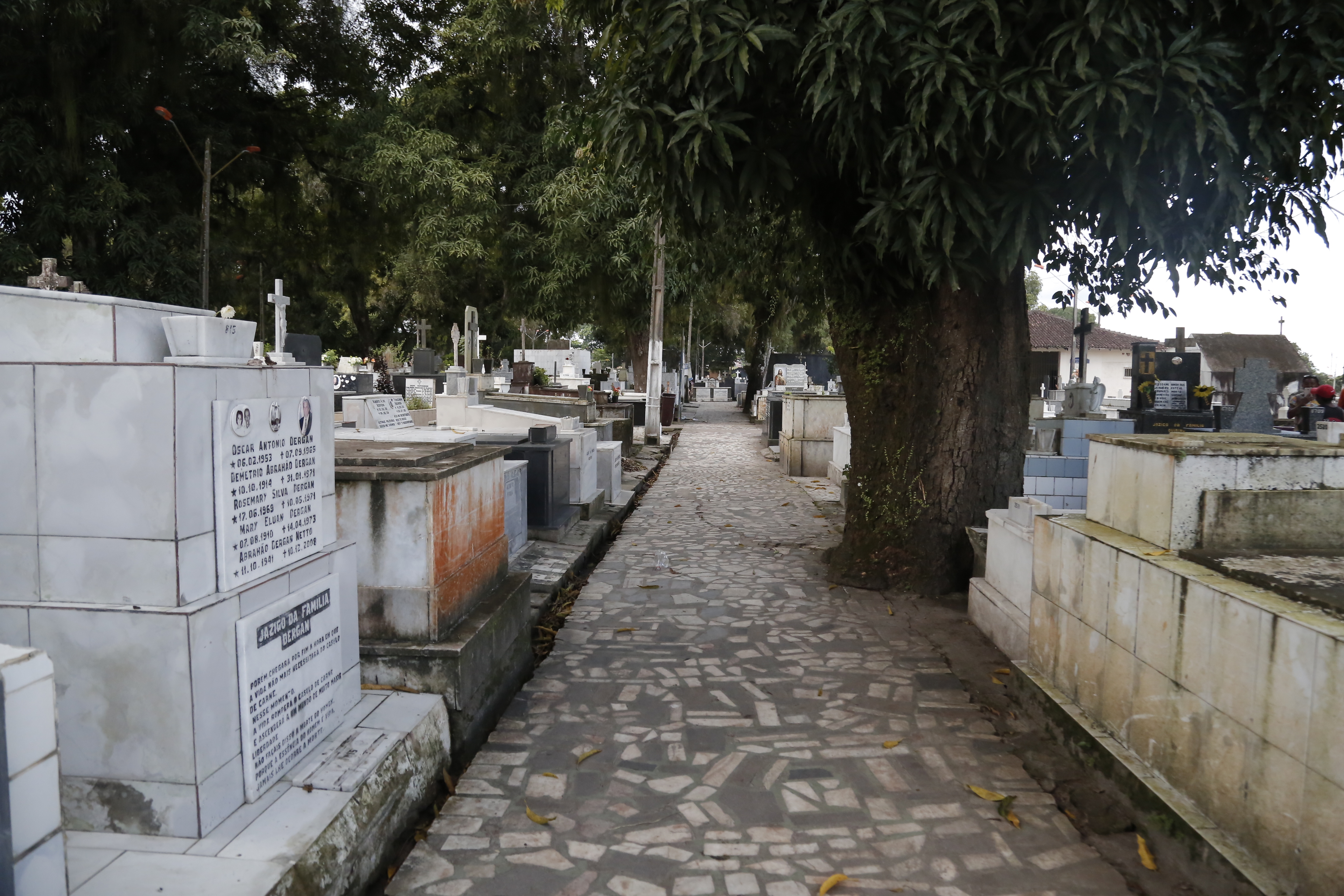 Prefeitura de Belém prepara cemitérios para visitação no Dia das Mães