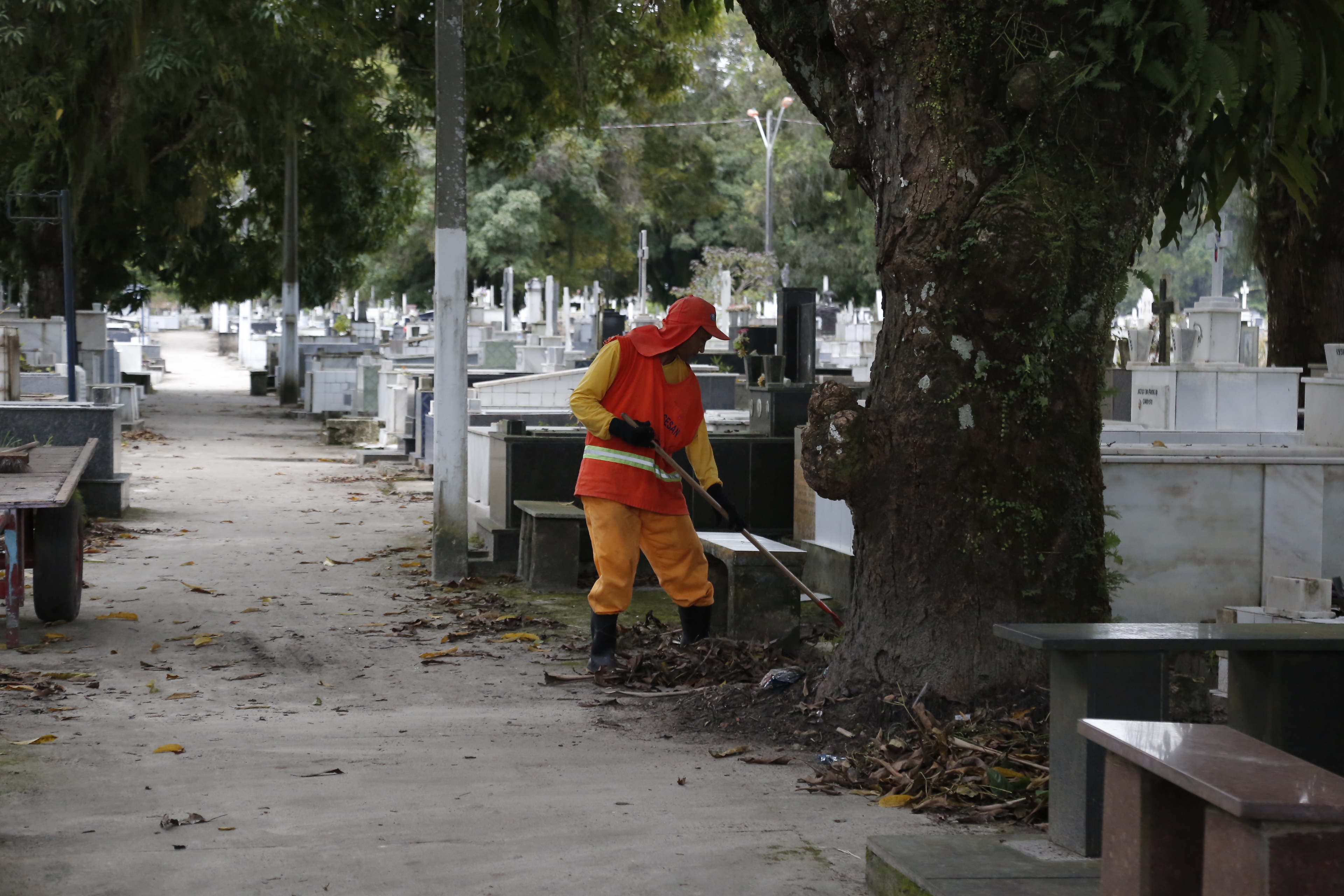 Prefeitura de Belém prepara cemitérios para visitação no Dia das Mães