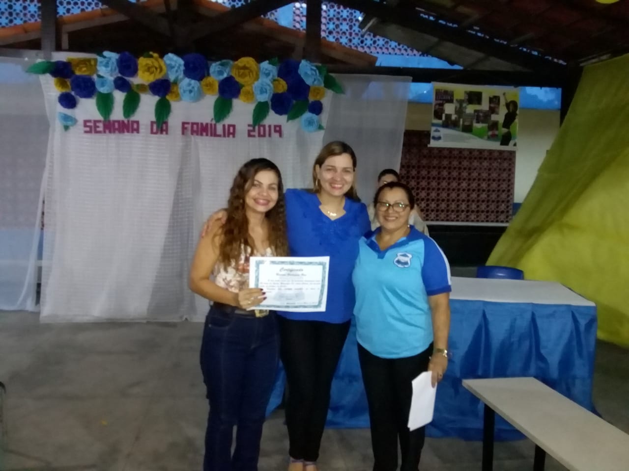 Festa e homenagens celebram os 50 anos da escola Dr. Lauro Chaves