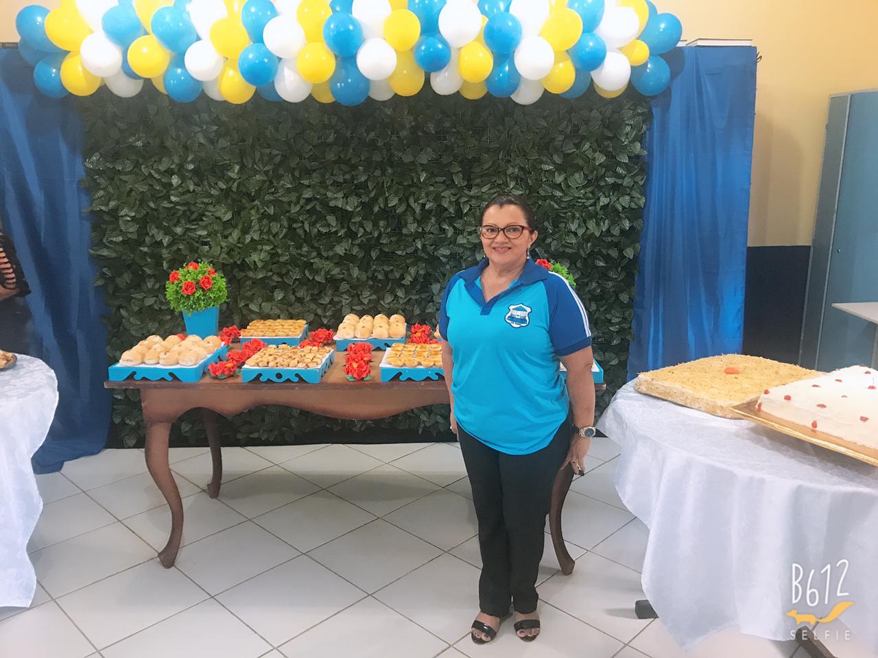 Festa e homenagens celebram os 50 anos da escola Dr. Lauro Chaves