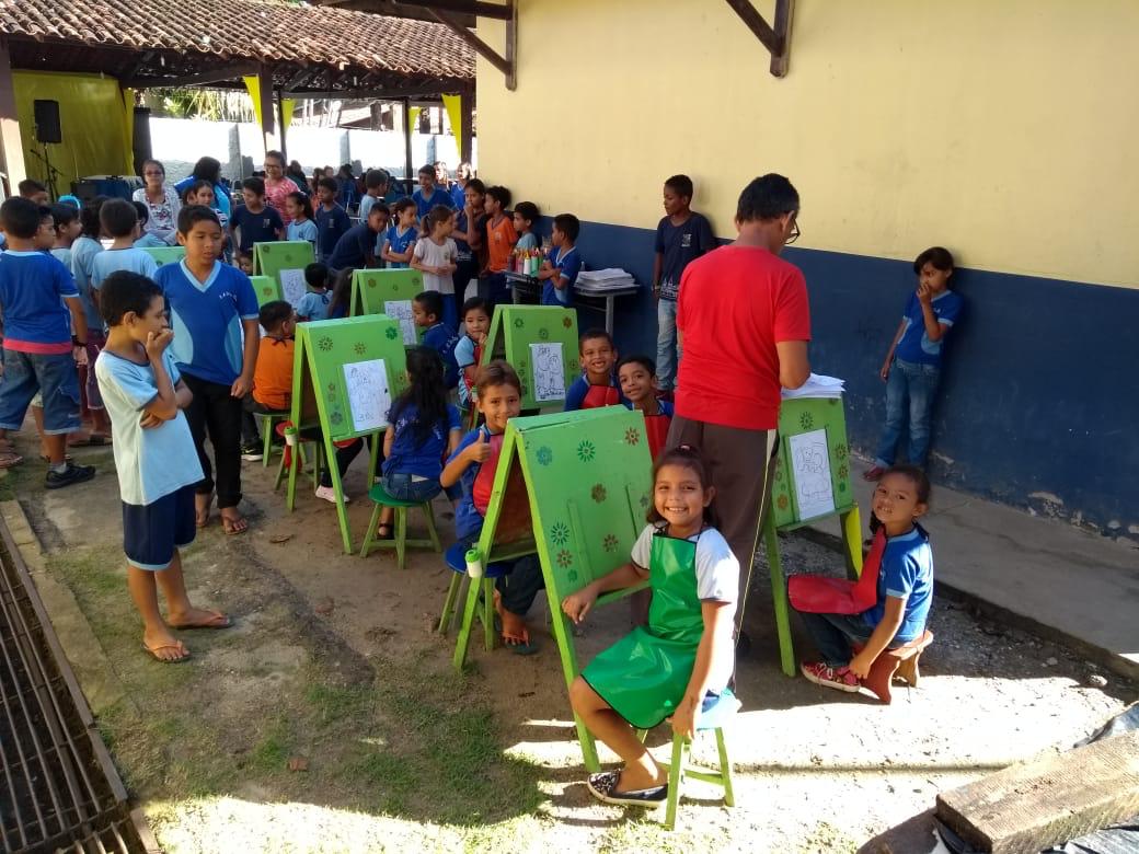 Festa e homenagens celebram os 50 anos da escola Dr. Lauro Chaves