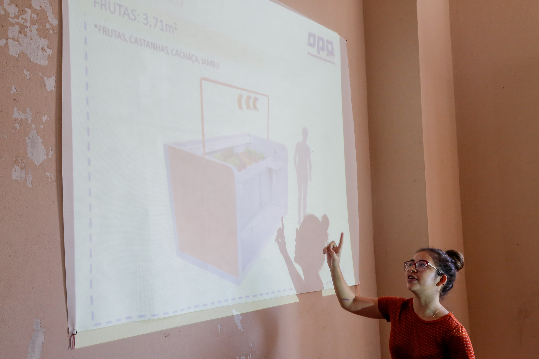 Projeto de revitalização do Ver-o-Peso é apresentado para feirantes