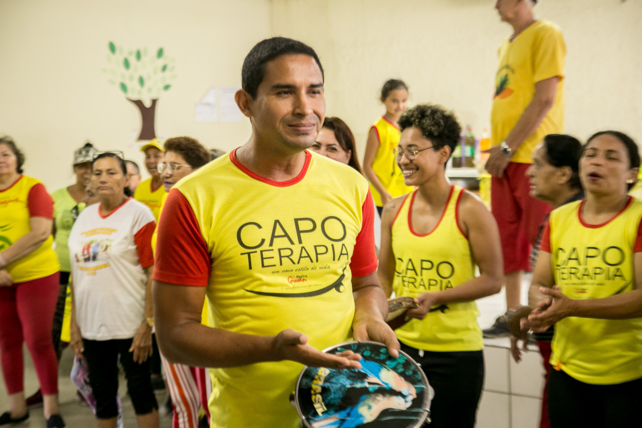 Unidade de saúde utiliza terapia alternativa em atividade com idosos