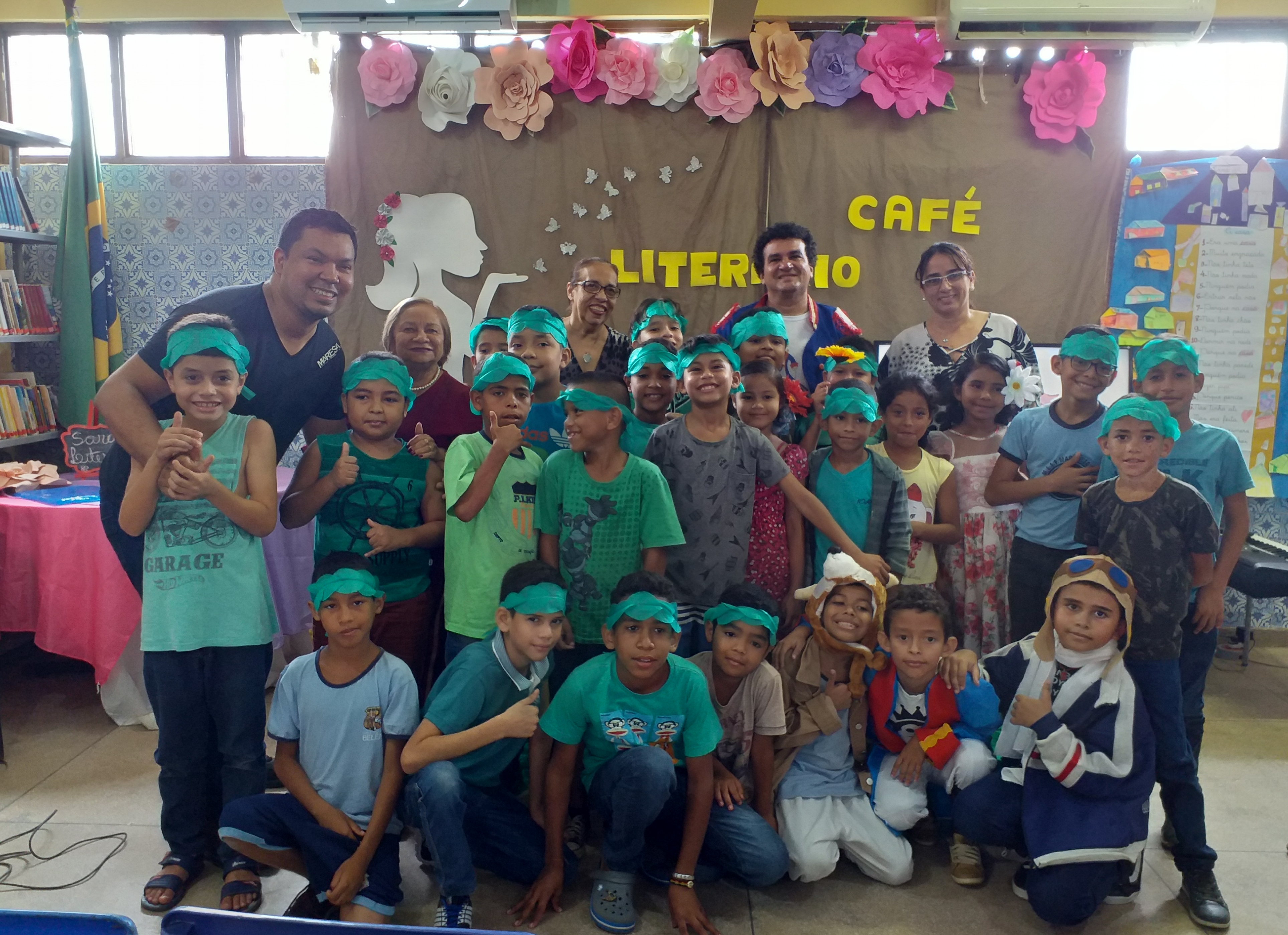Alunos da escola municipal Maria Madalena Raad participam de evento literário 