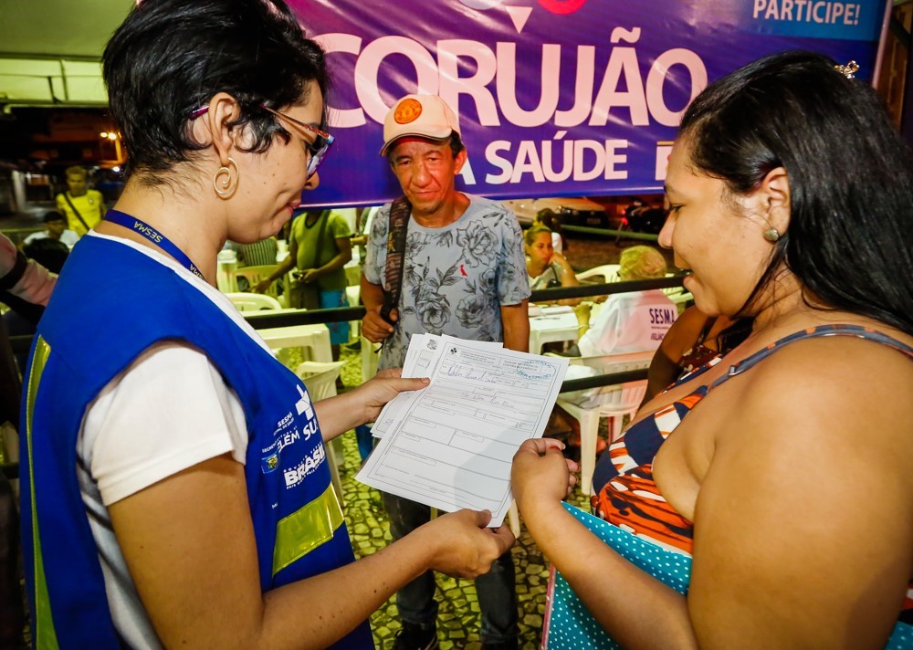 Corujão da Saúde leva serviços à área comercial de Belém