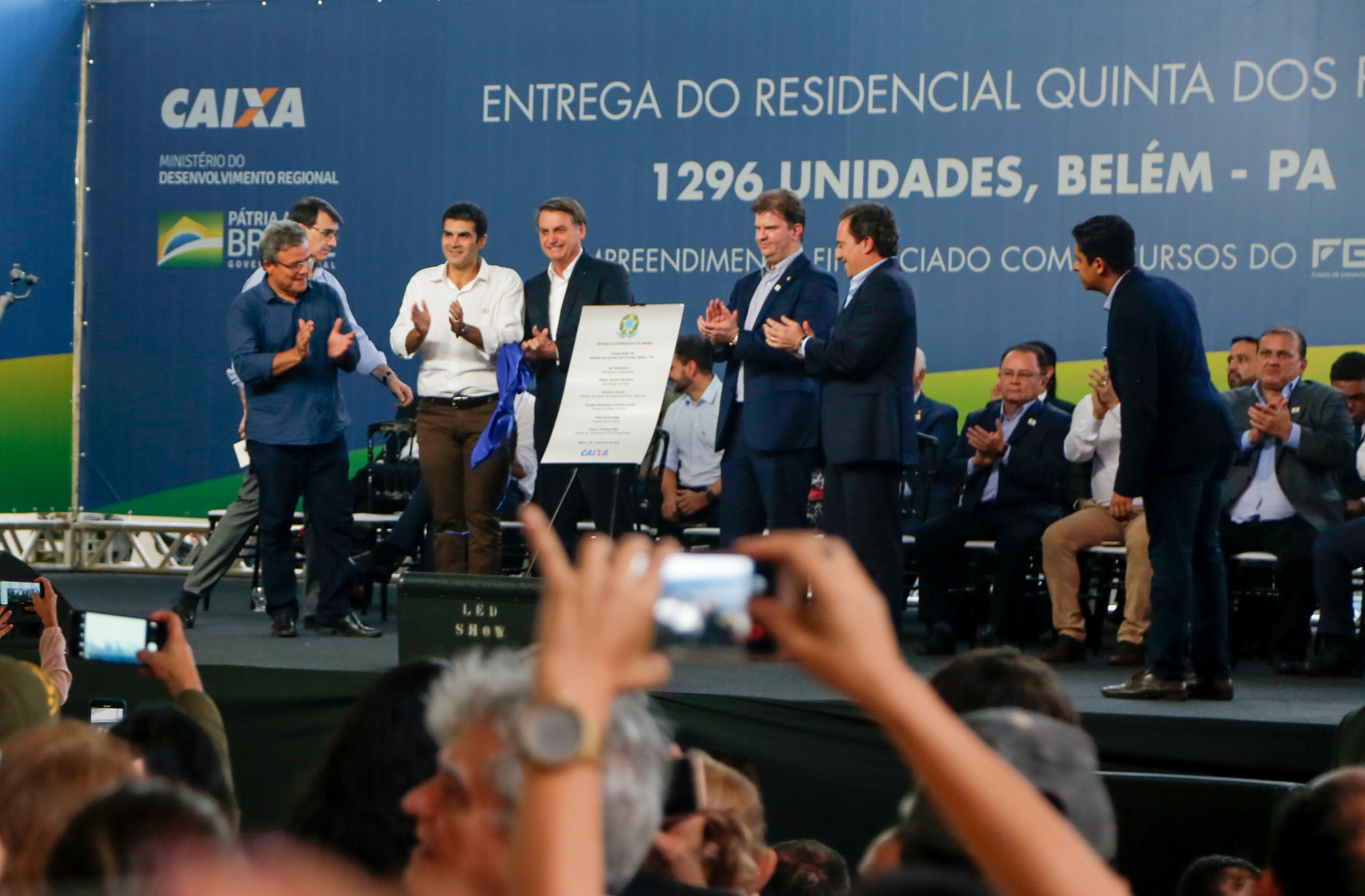 Contemplados do residencial Quinta dos Paricás recebem as chaves das unidades habitacionais