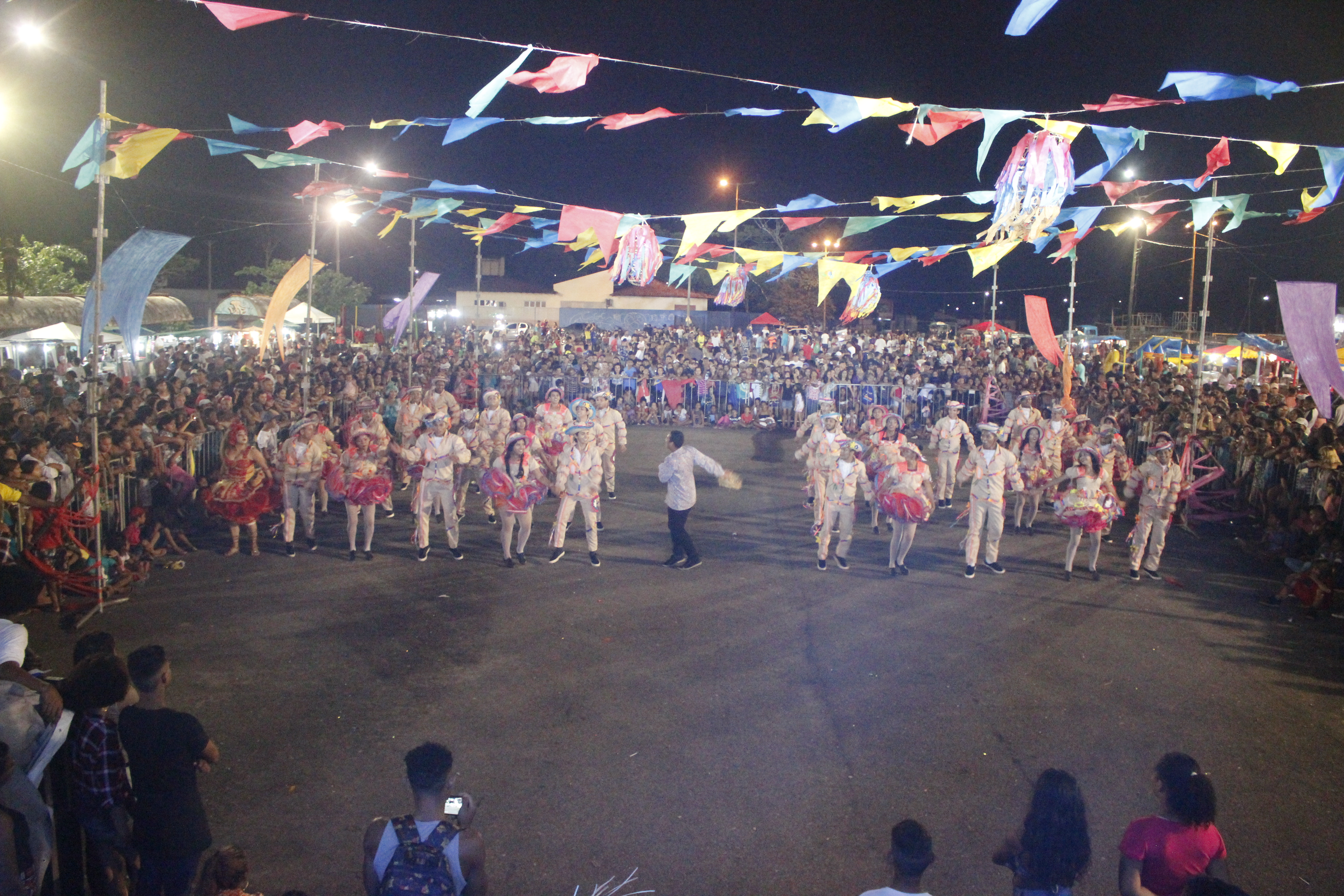 Em Outeiro, programação do Arraiá da Capitá anima multidão