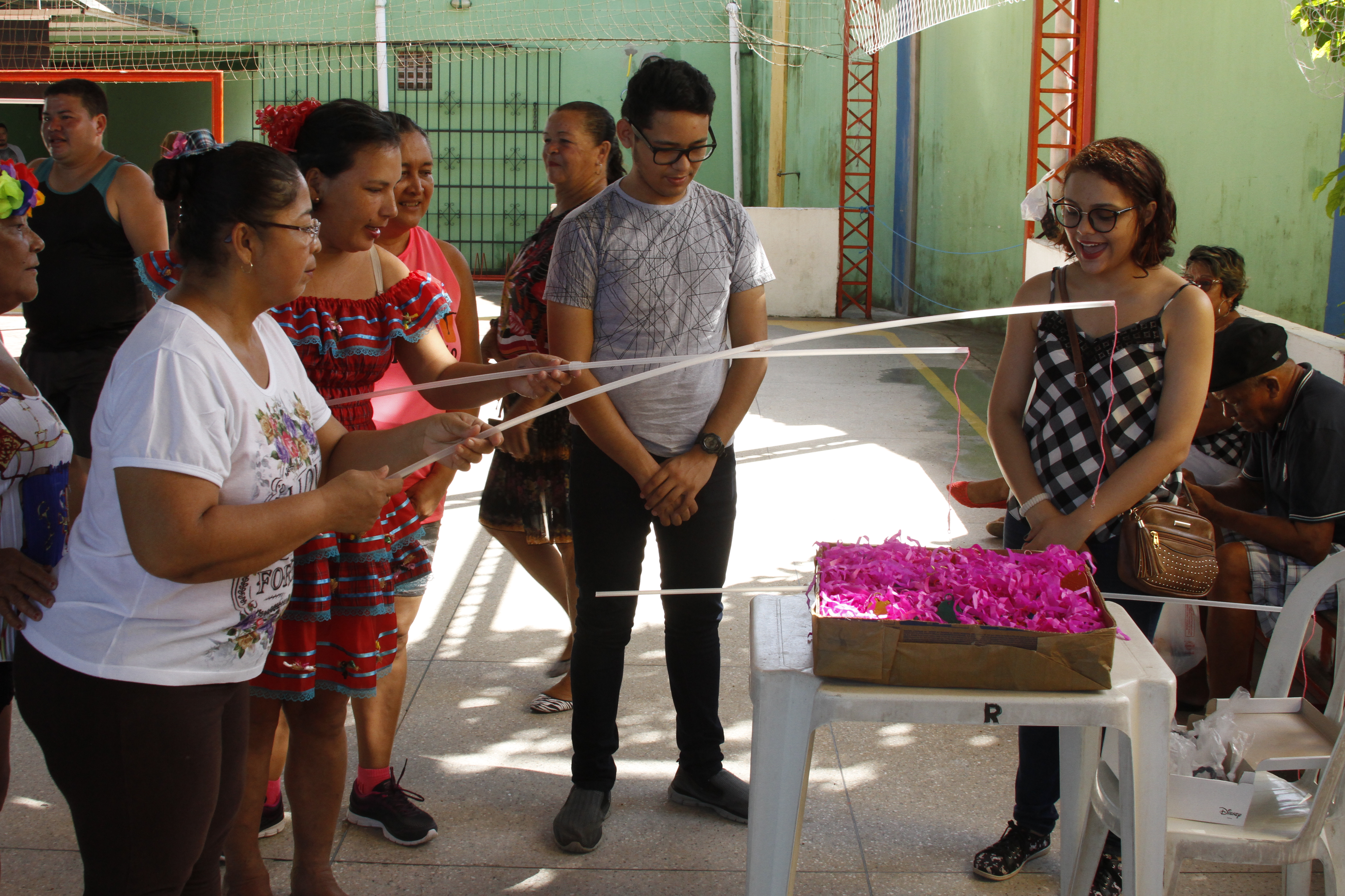 Festa do Idoso e ações terapêuticas juninas contagiam usuários dos serviços de saúde