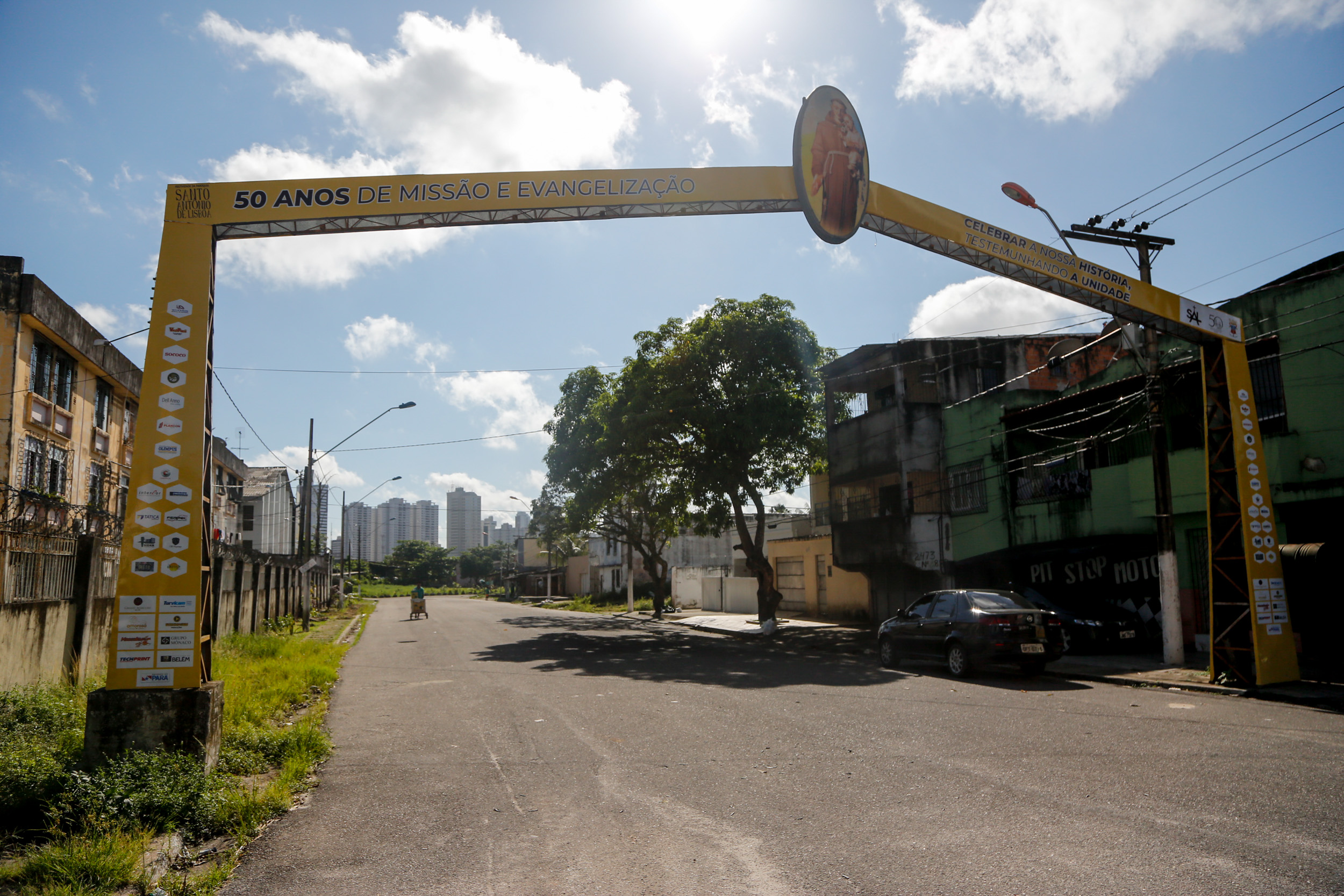 Mutirão de serviços das secretarias municipais chega ao bairro da Cremação