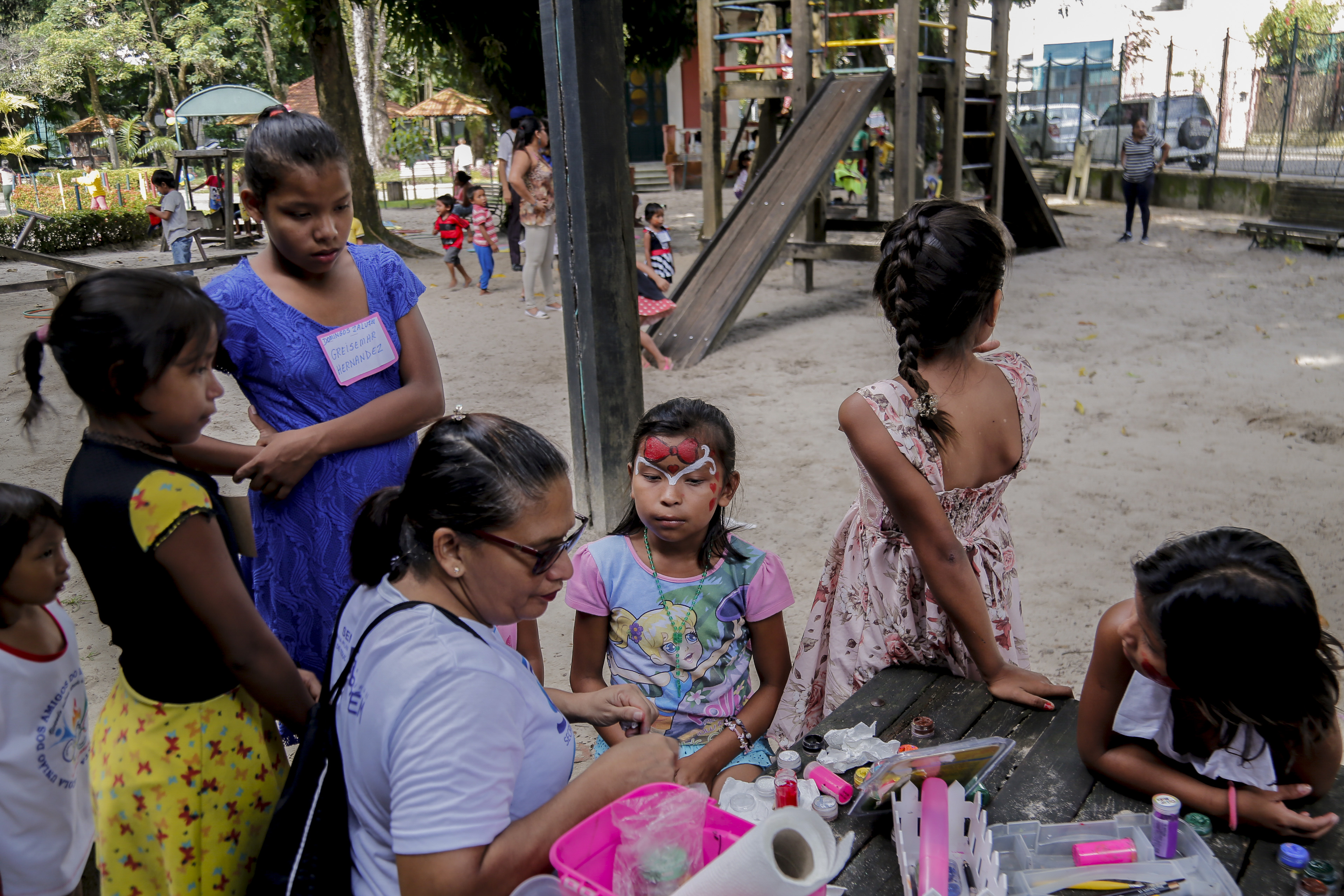 Prefeitura de Belém promove oficina de biojoias para mulheres Warao