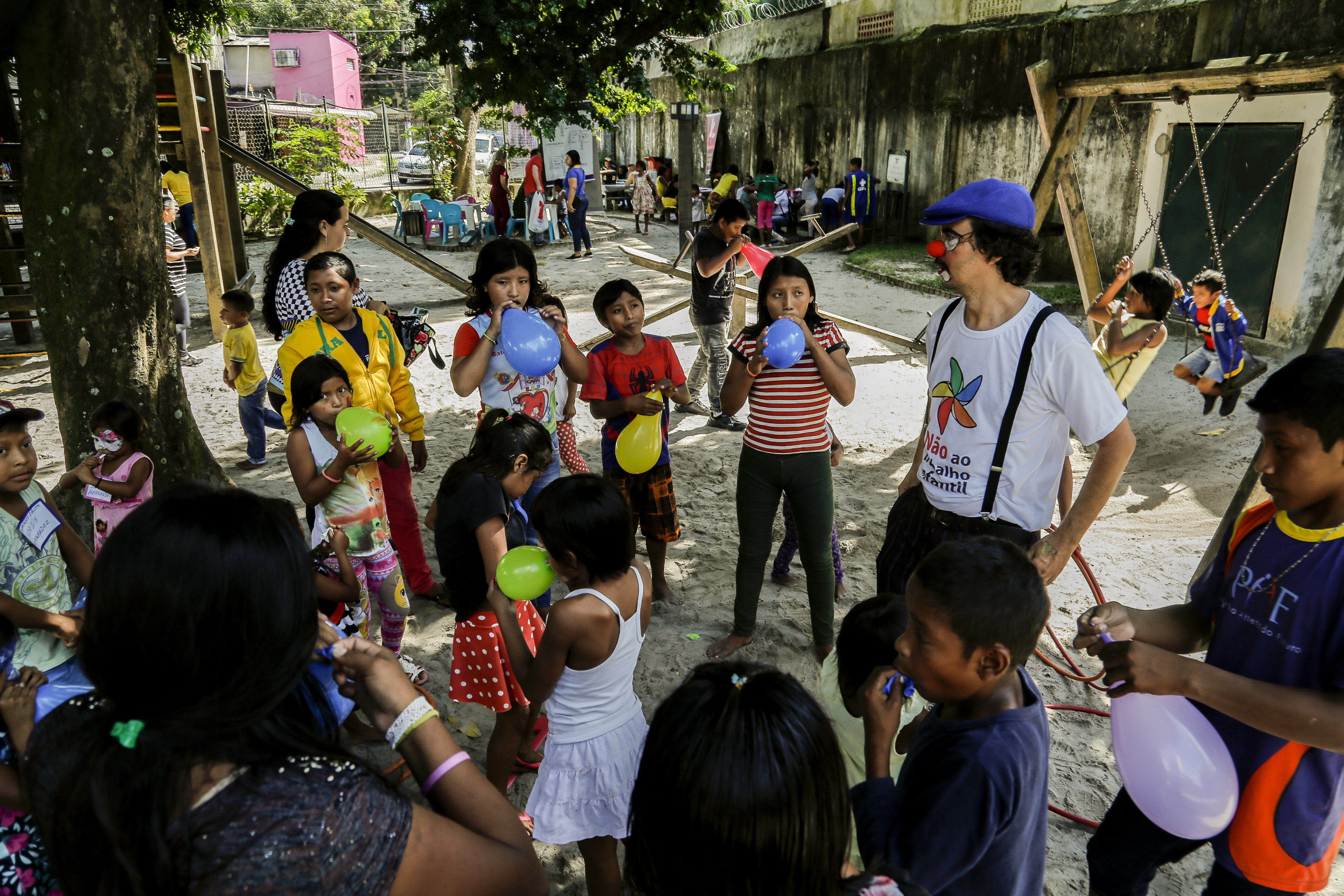Prefeitura de Belém promove oficina de biojoias para mulheres Warao