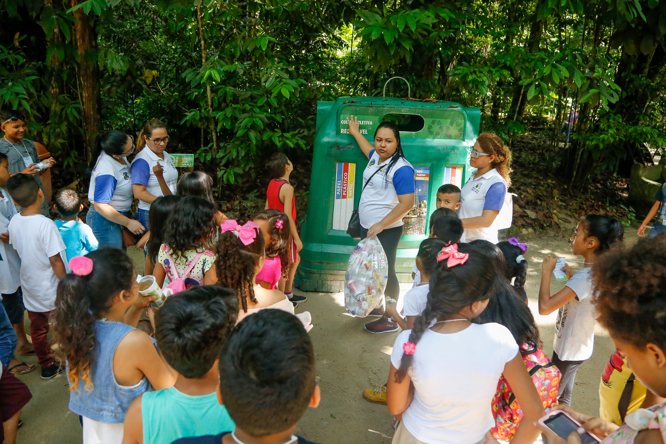 Crianças do residencial Viver Primavera participam de programação especial no Bosque