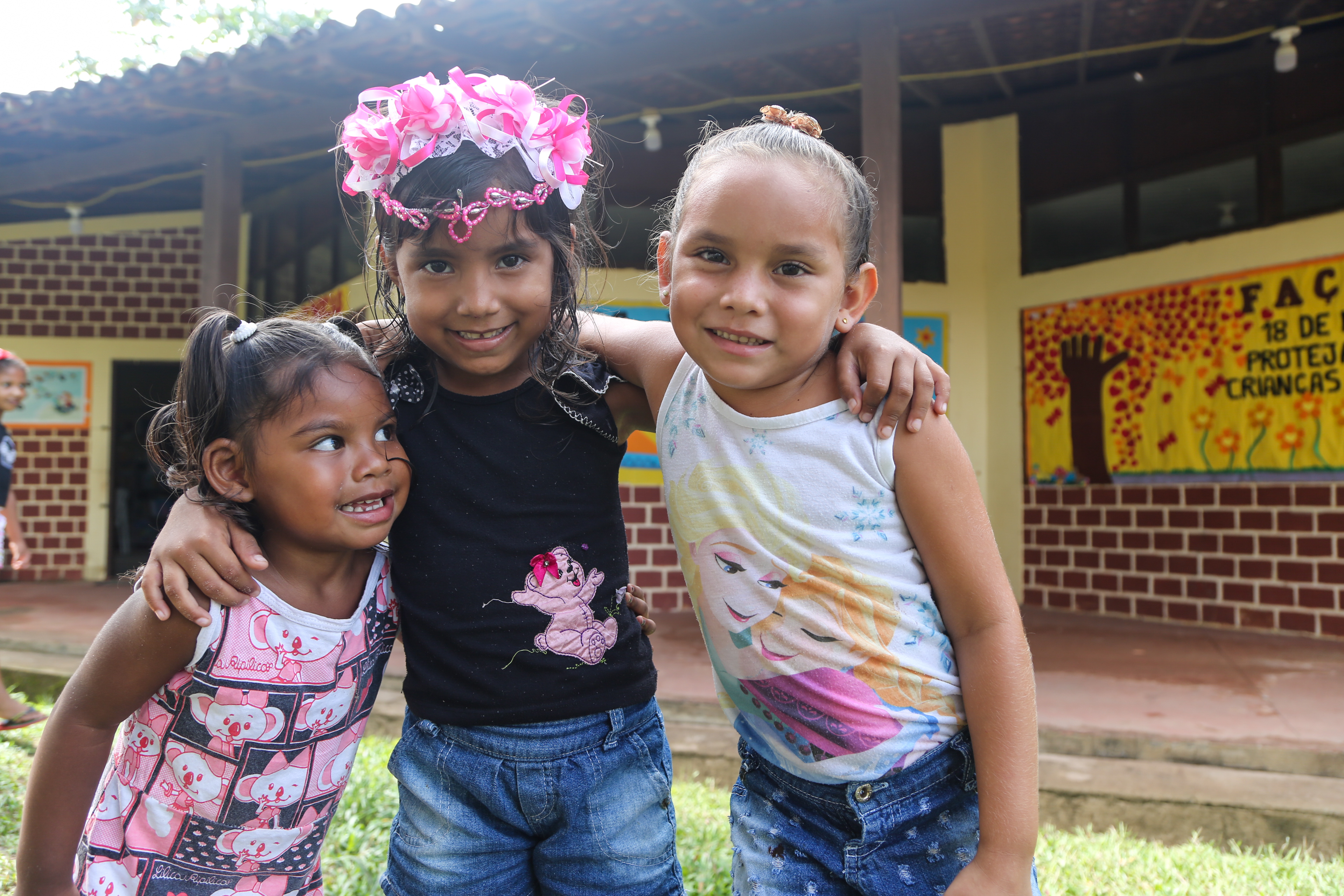 Colônia de férias leva diversão às crianças da comunidade Santana do Aurá