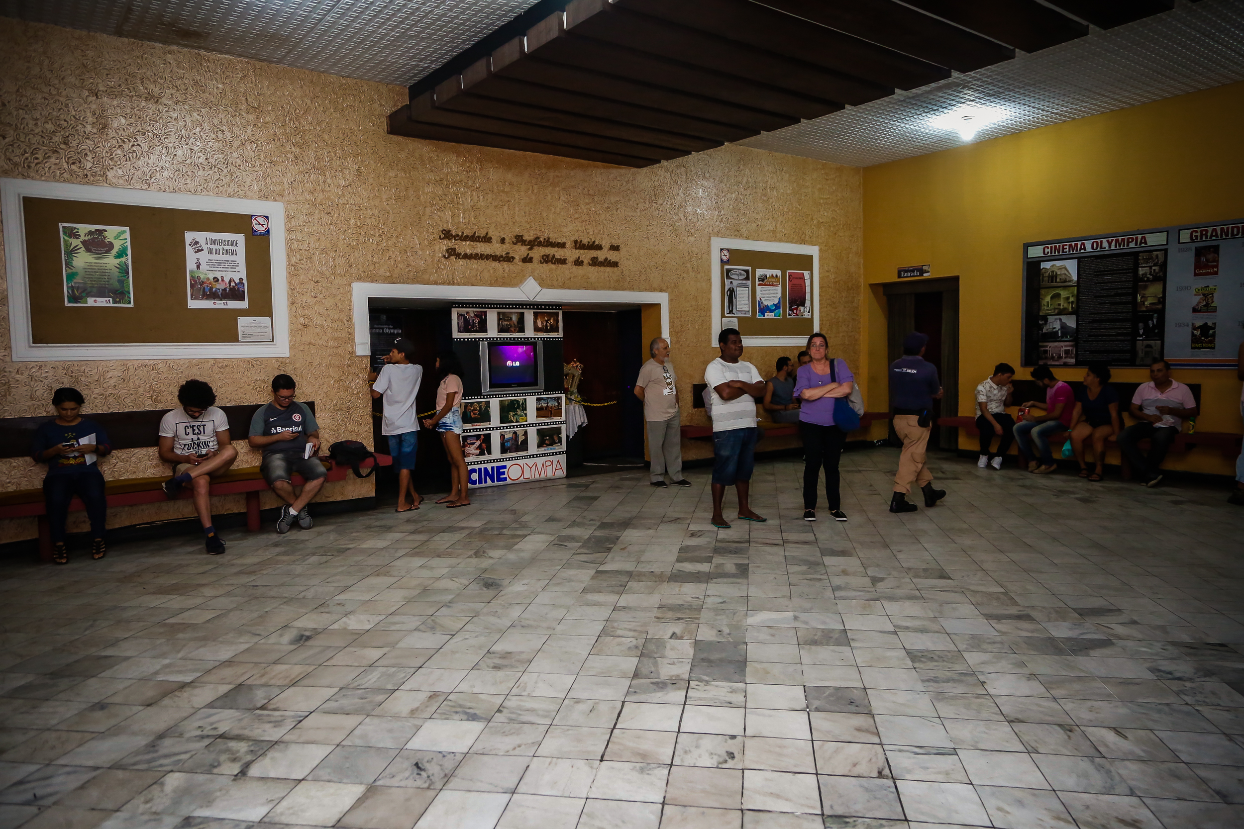 Olympia tem grande público na abertura da mostra Grande Prêmio do Cinema Brasileiro