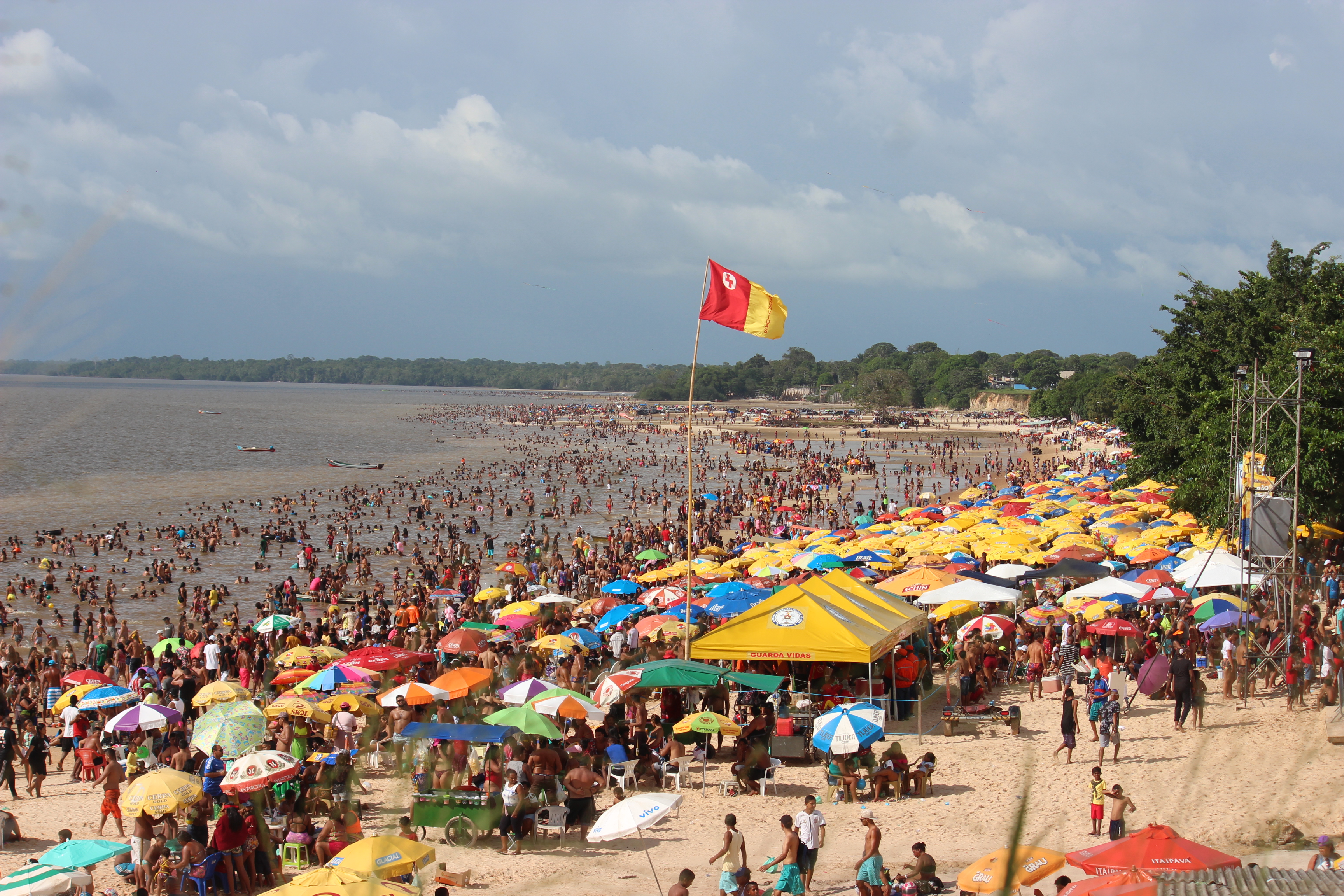 Outeiro lota no encerramento da programação Verão de Todos