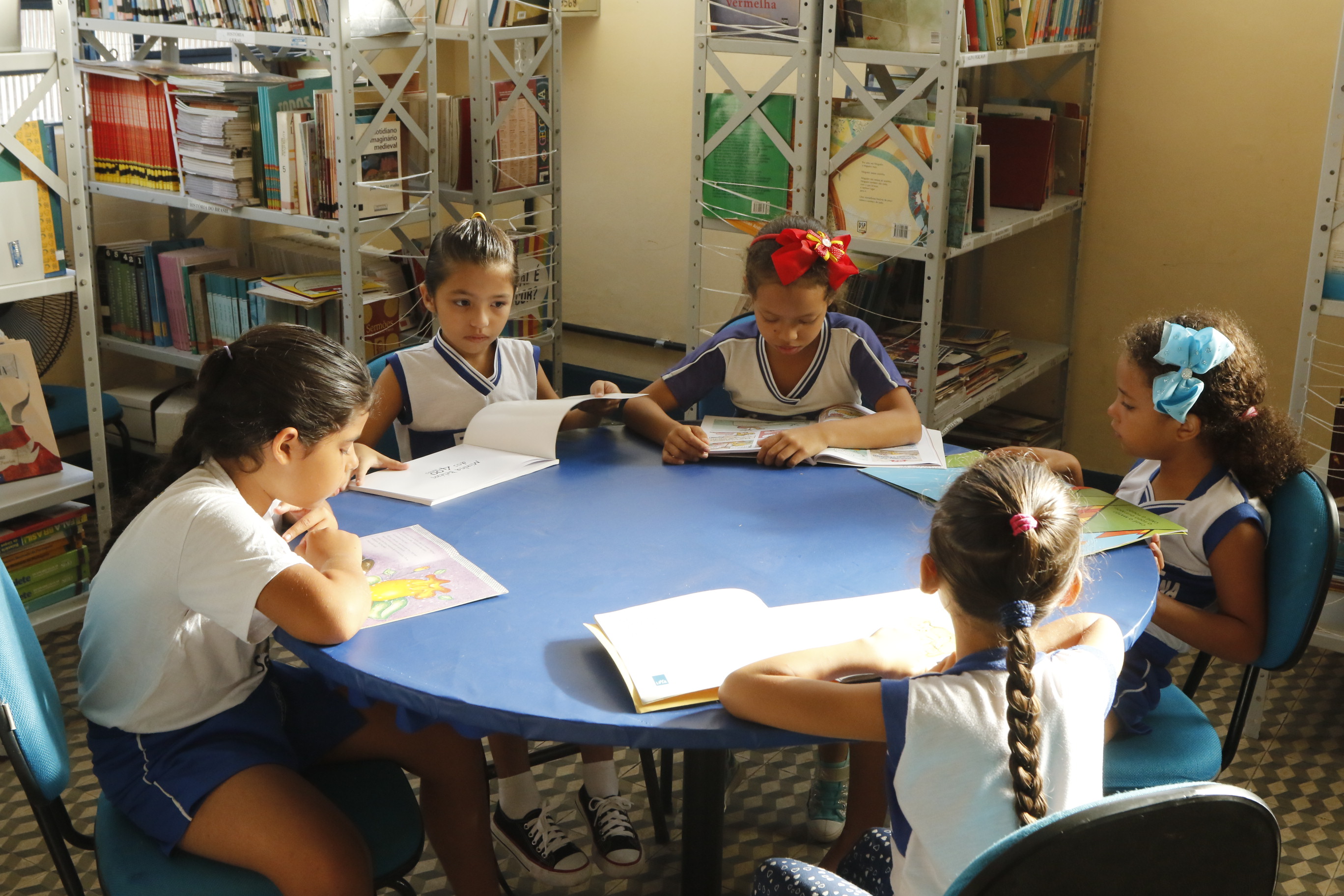 Semec é contemplada pelo Programa Nacional das Escolas Cívico-Militares