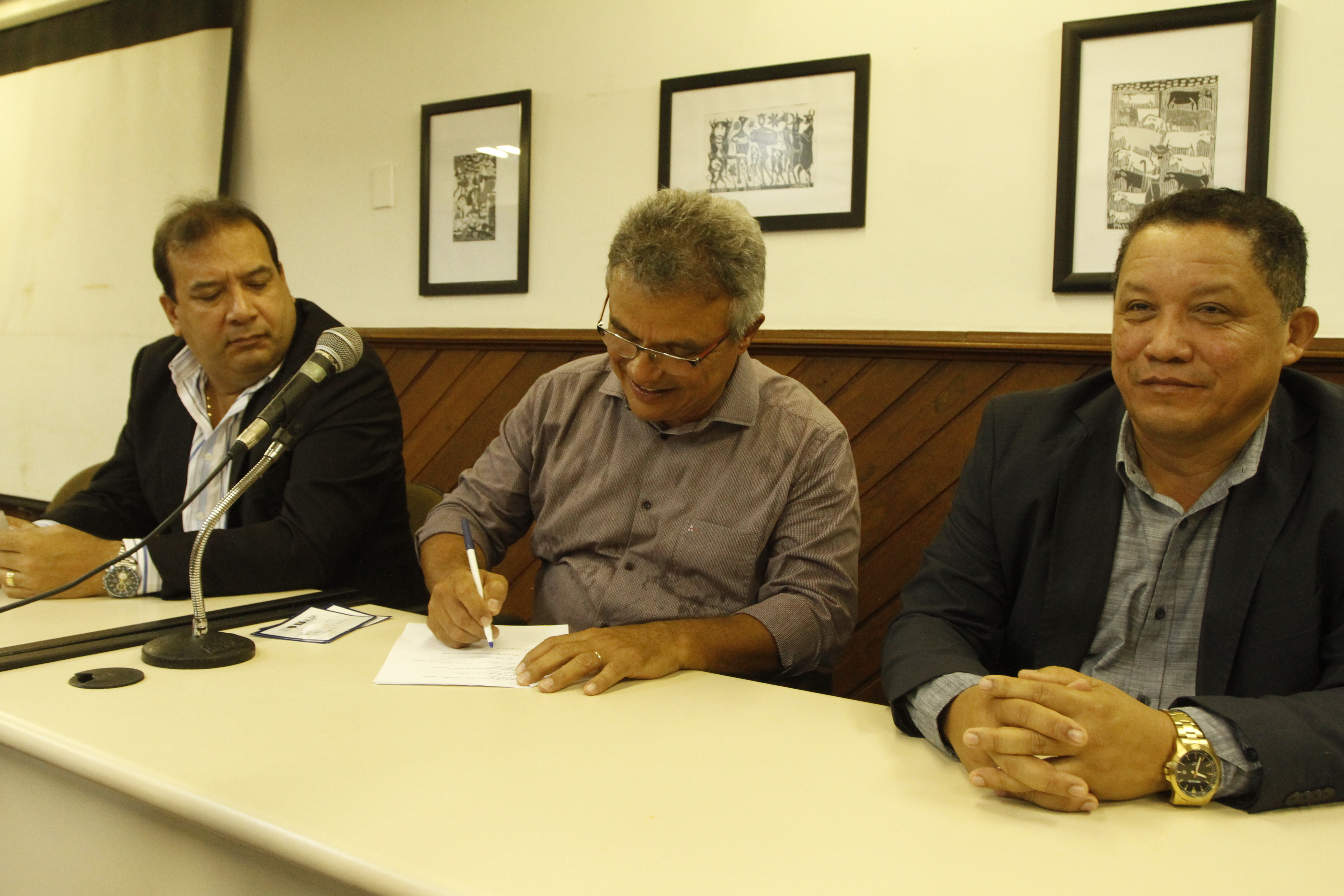Novos integrantes são empossados no Conselho Municipal de Saúde