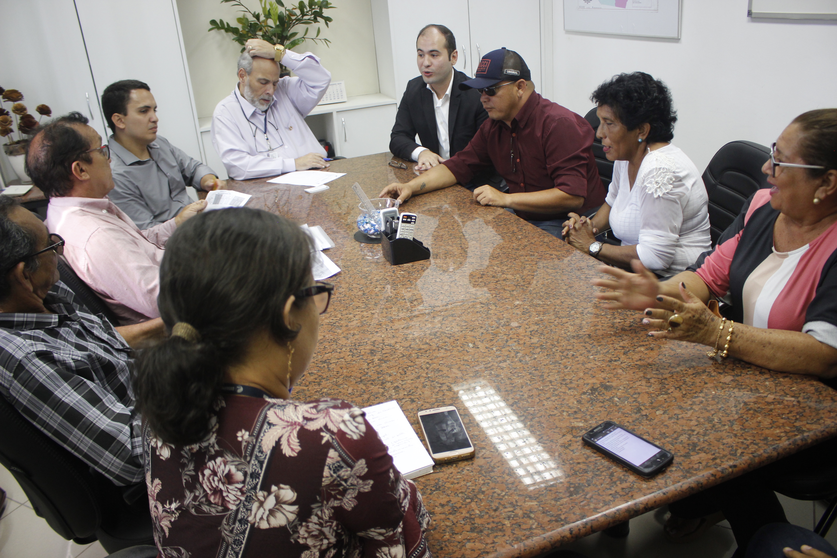 Prefeitura de Belém cobra soluções sobre a falta de água tratada em Outeiro