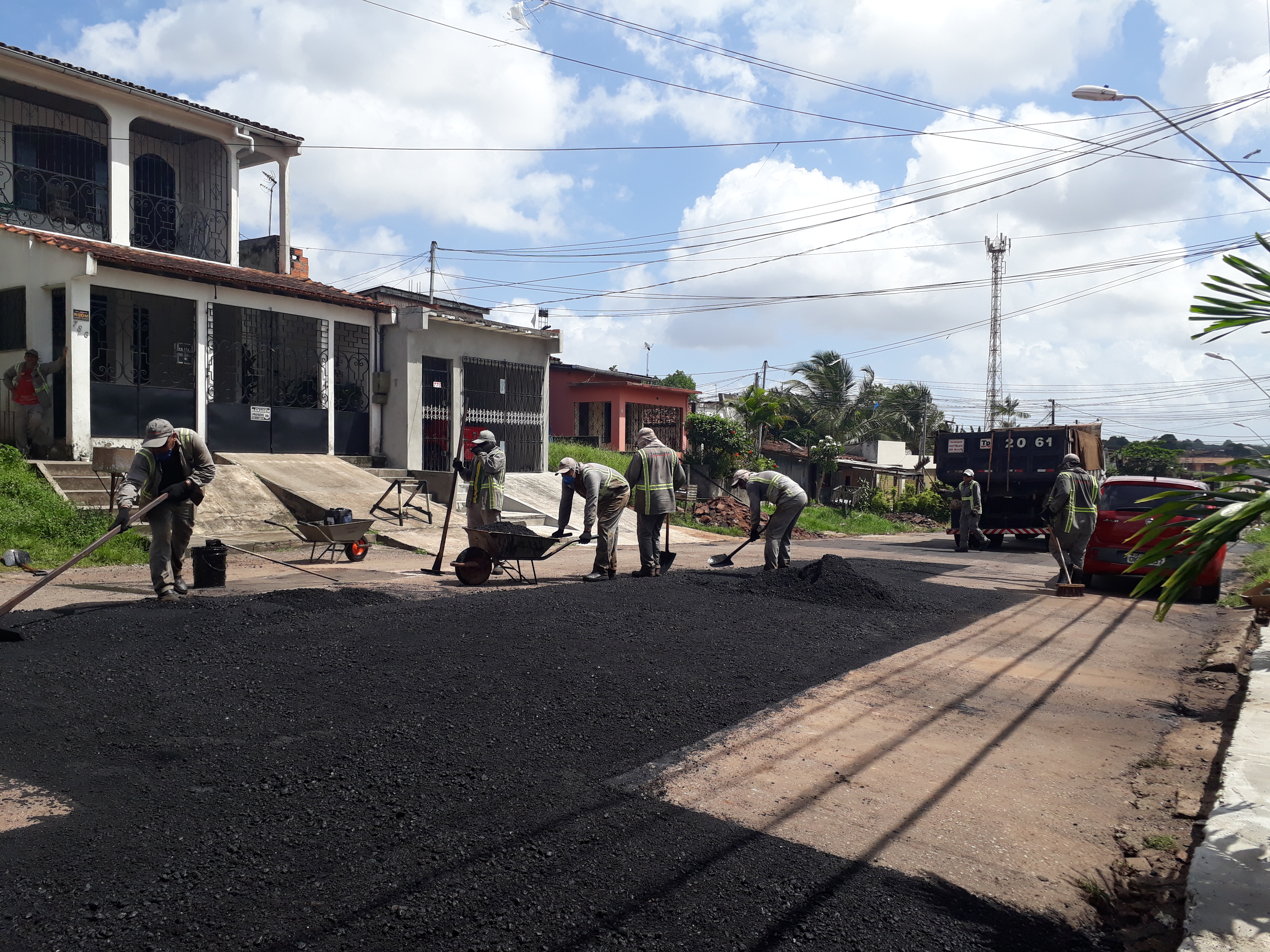 Prefeitura intensifica trabalhos de saneamento e pavimentação em Icoaraci 