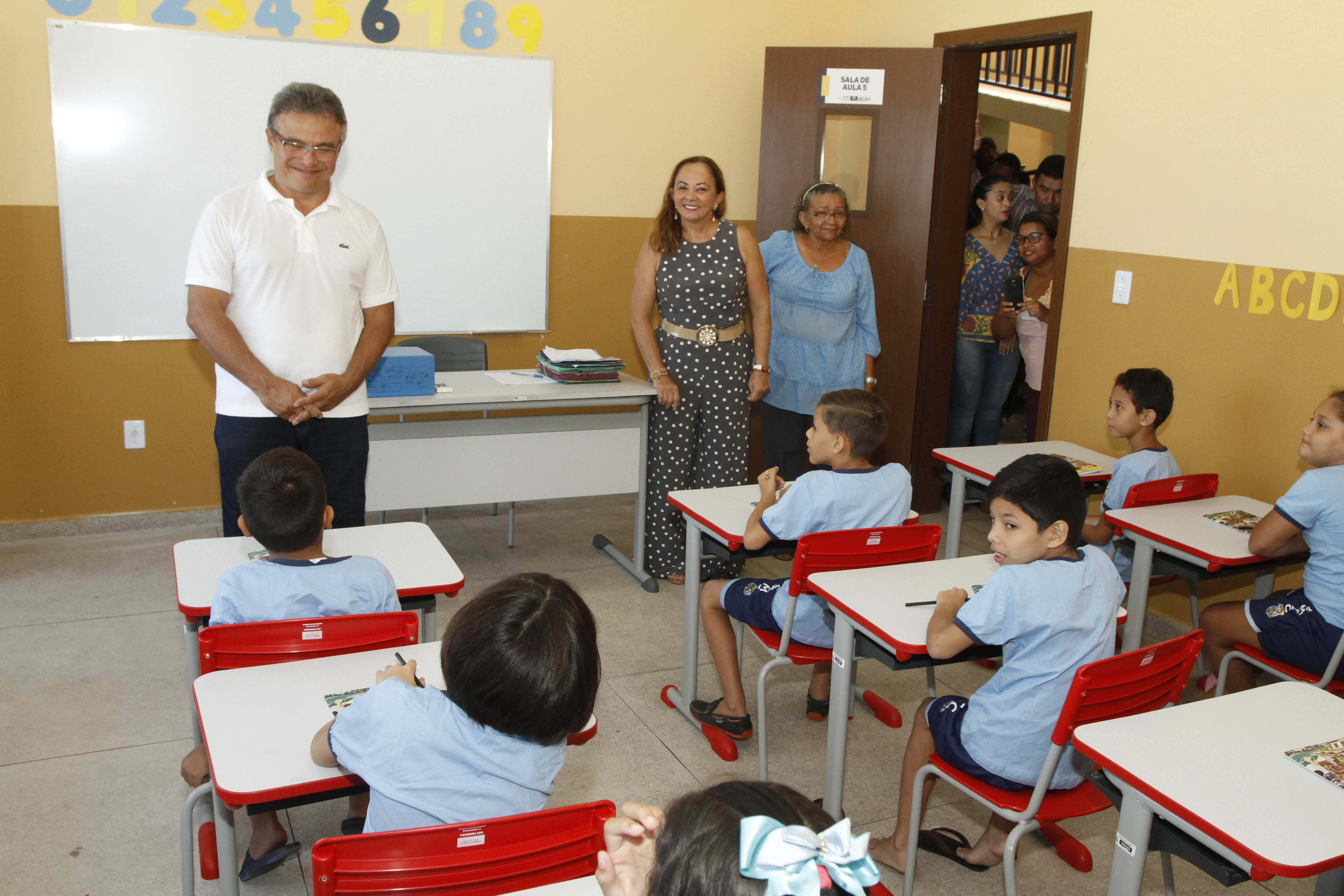 Prefeitura de Belém inaugura duas escolas que beneficiam mais de 600 alunos
