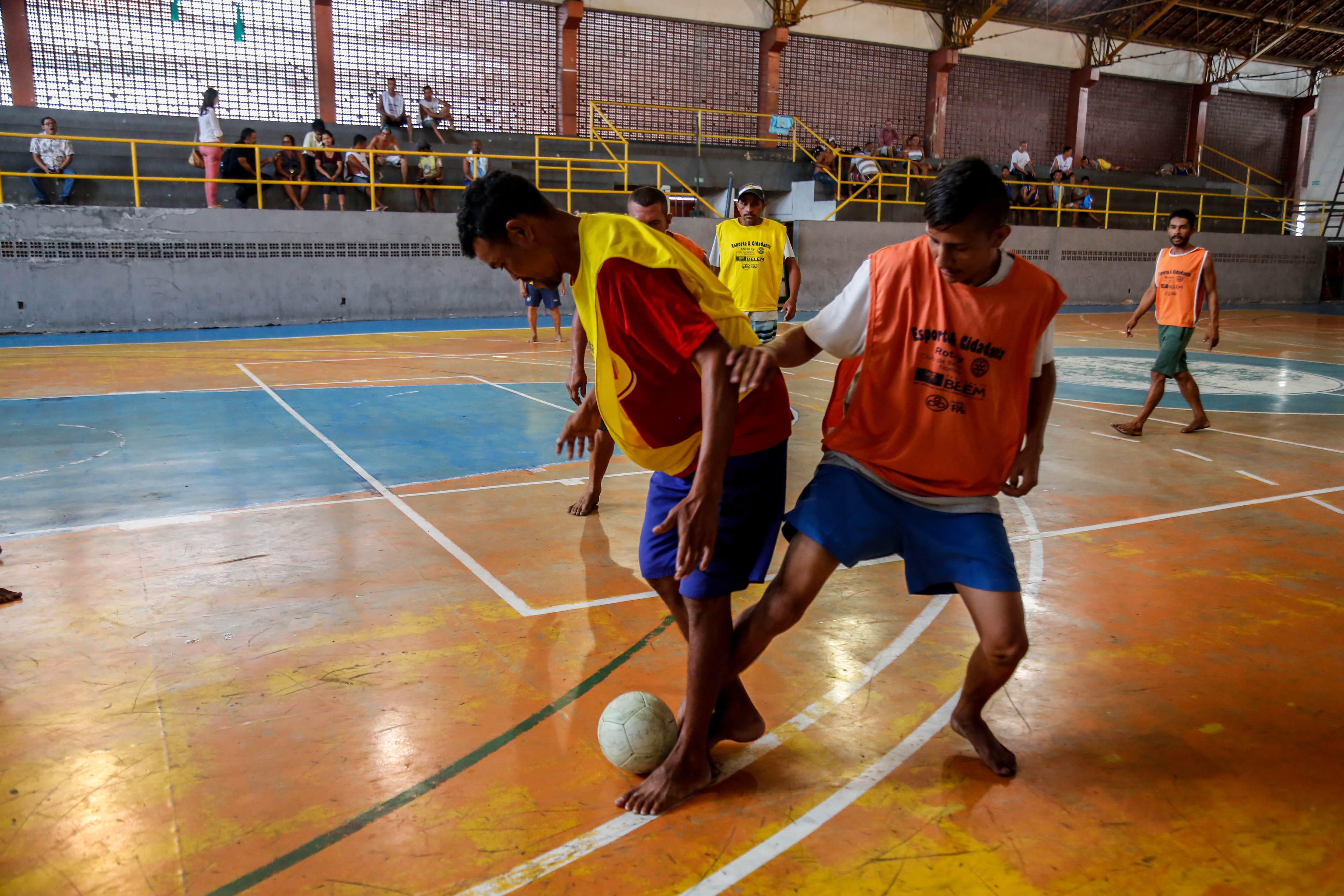 Moradores em situação de rua participam de torneio esportivo no Altino Pimenta