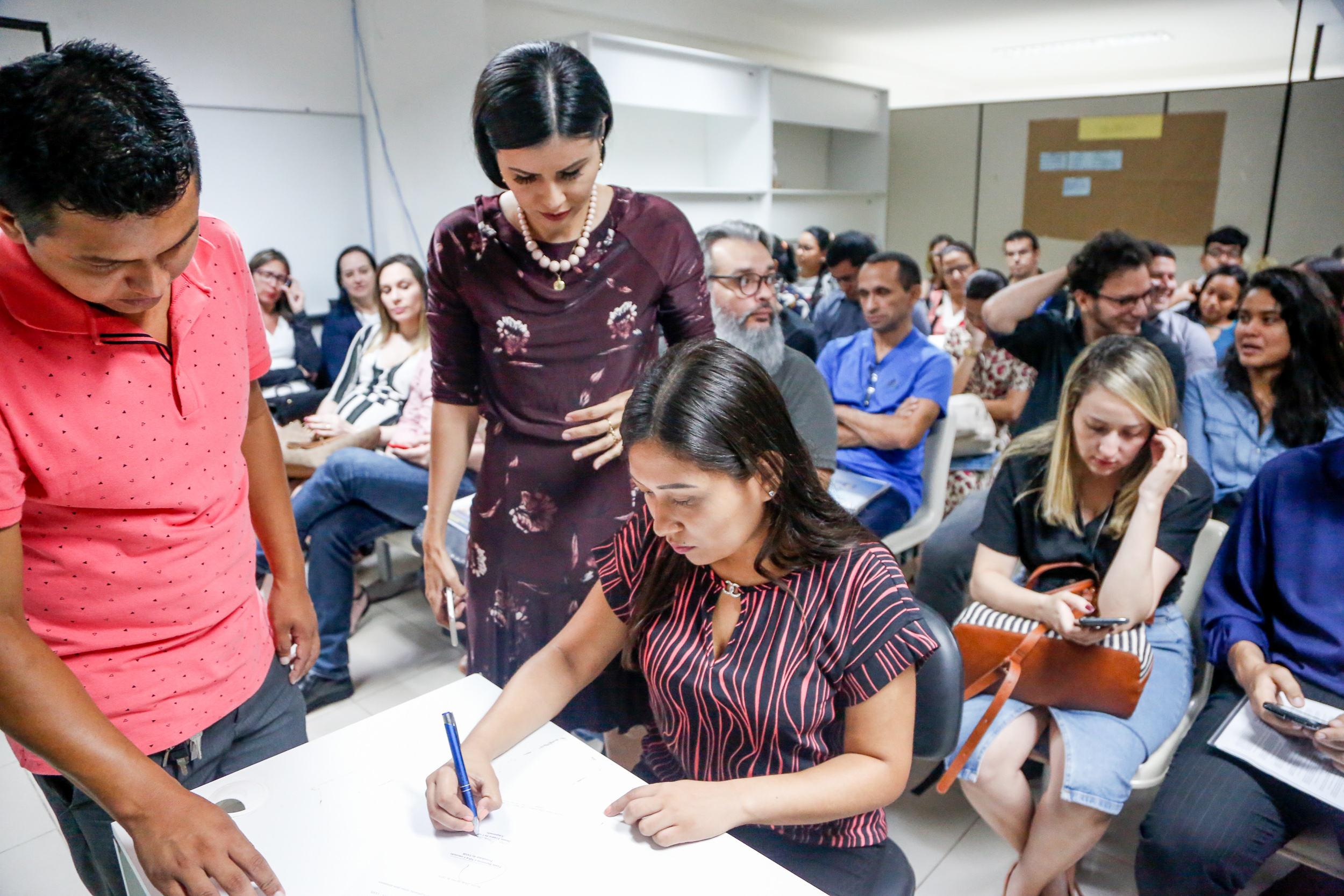 Iasb empossa novos servidores municipais