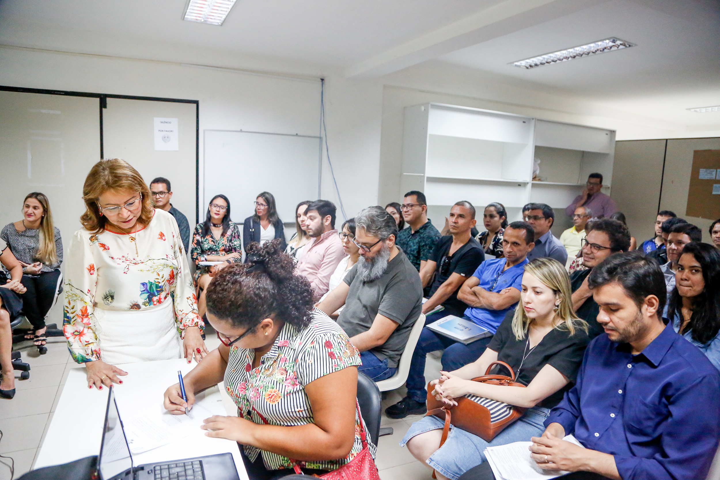 Iasb empossa novos servidores municipais