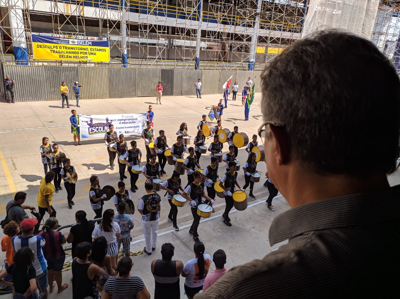 Garantia de direitos é destaque no desfile escolar de estudantes municipais 