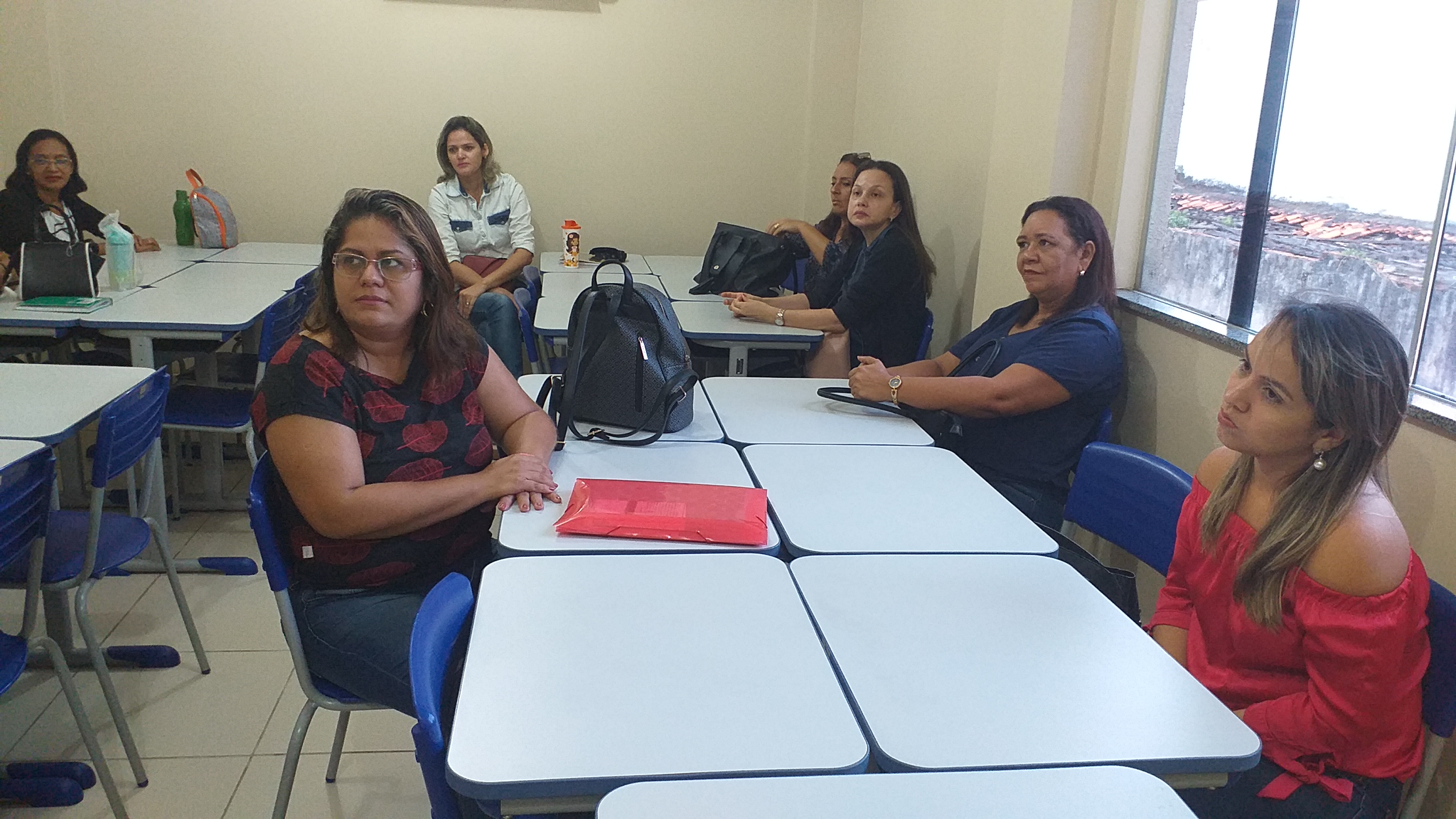 Semec promove encontro de formação para professores alfabetizadores