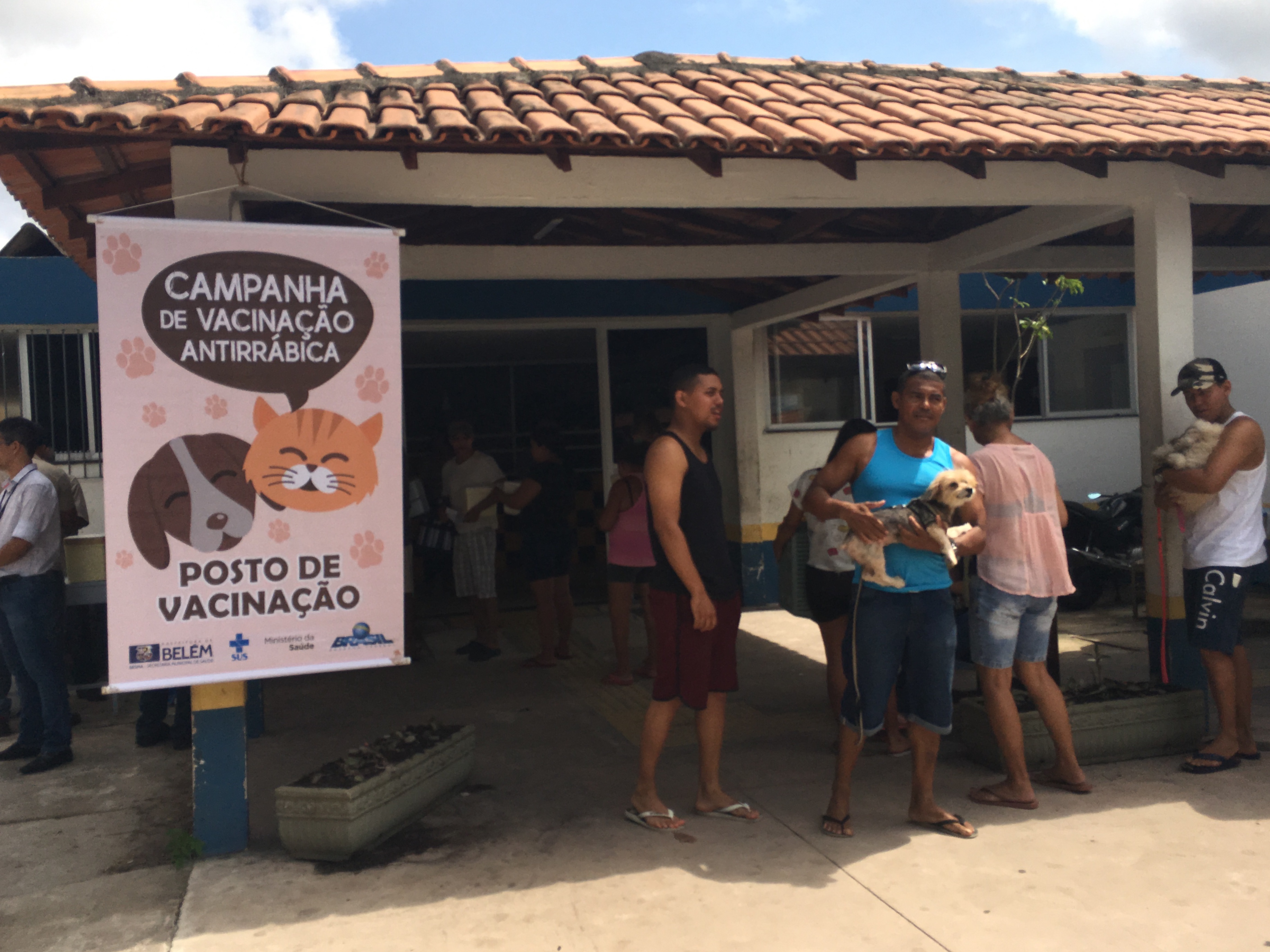 Cerca de 28 mil animais domésticos são vacinados contra a raiva em Belém