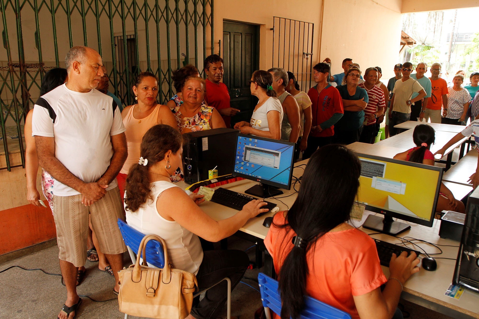 Locais de votação e urnas para eleição de conselheiros tutelares estão sendo preparados