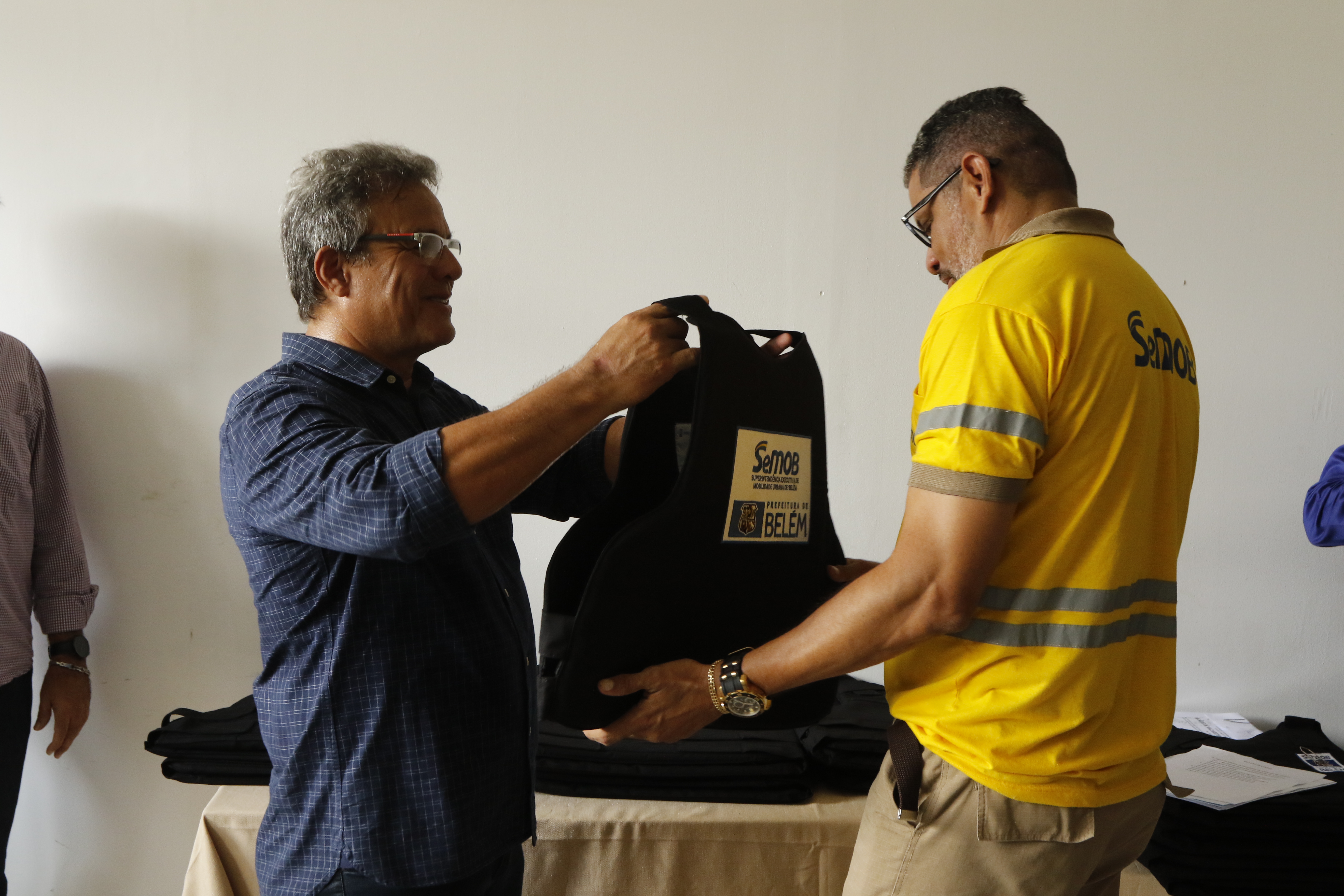 Prefeitura de Belém adquire coletes balísticos para uso no trabalho de agentes da SeMOB 