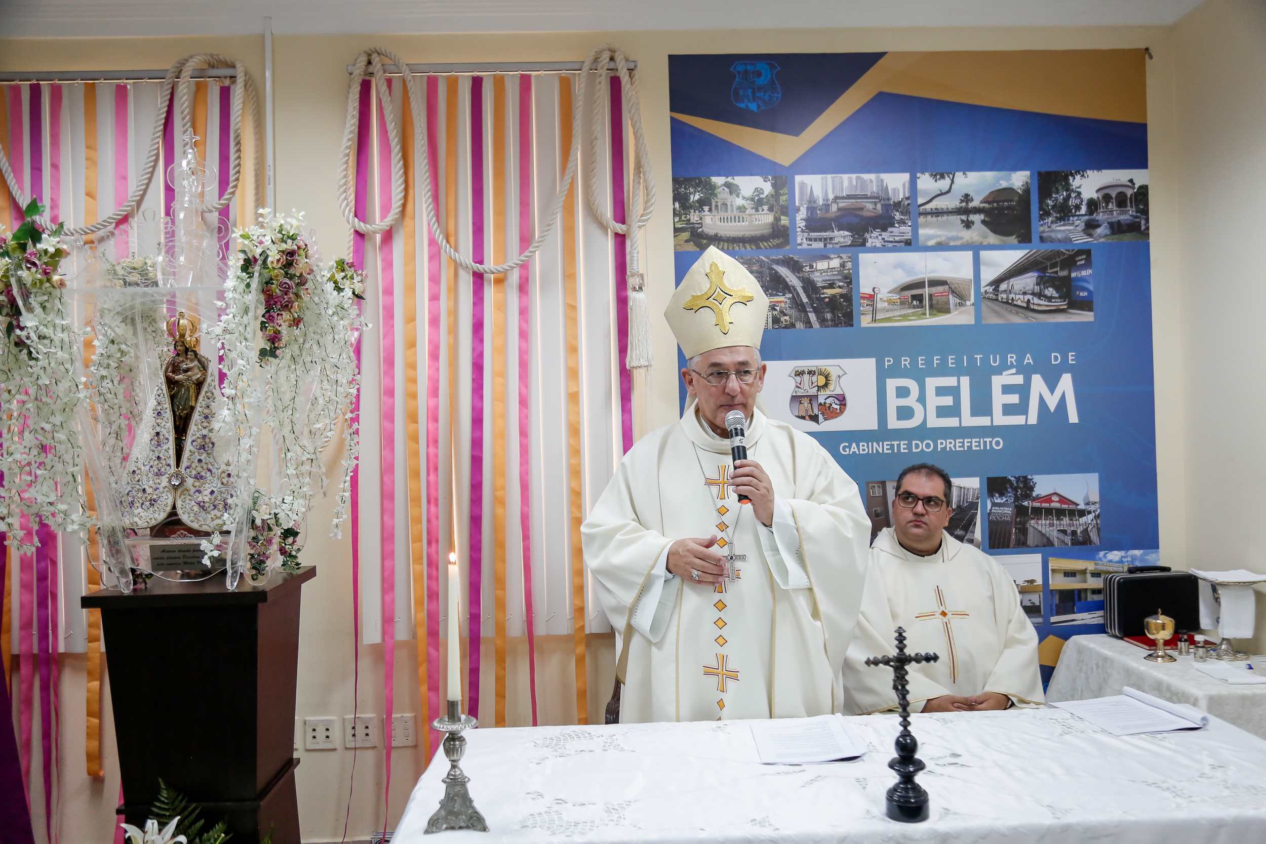 Gabinete municipal recebe visita da imagem peregrina