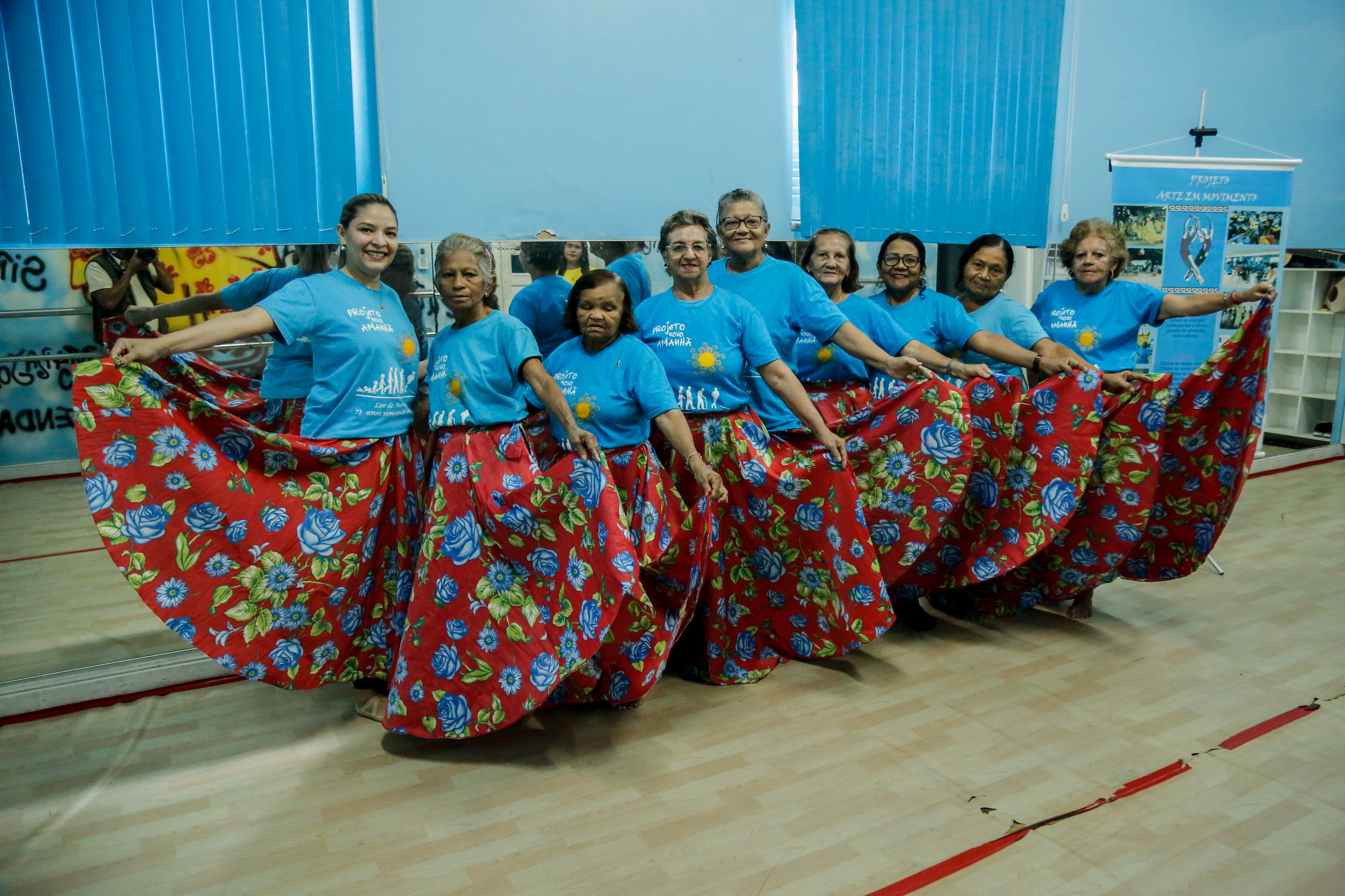 Projeto "Arte em Movimento" promove cultura e lazer para idosas