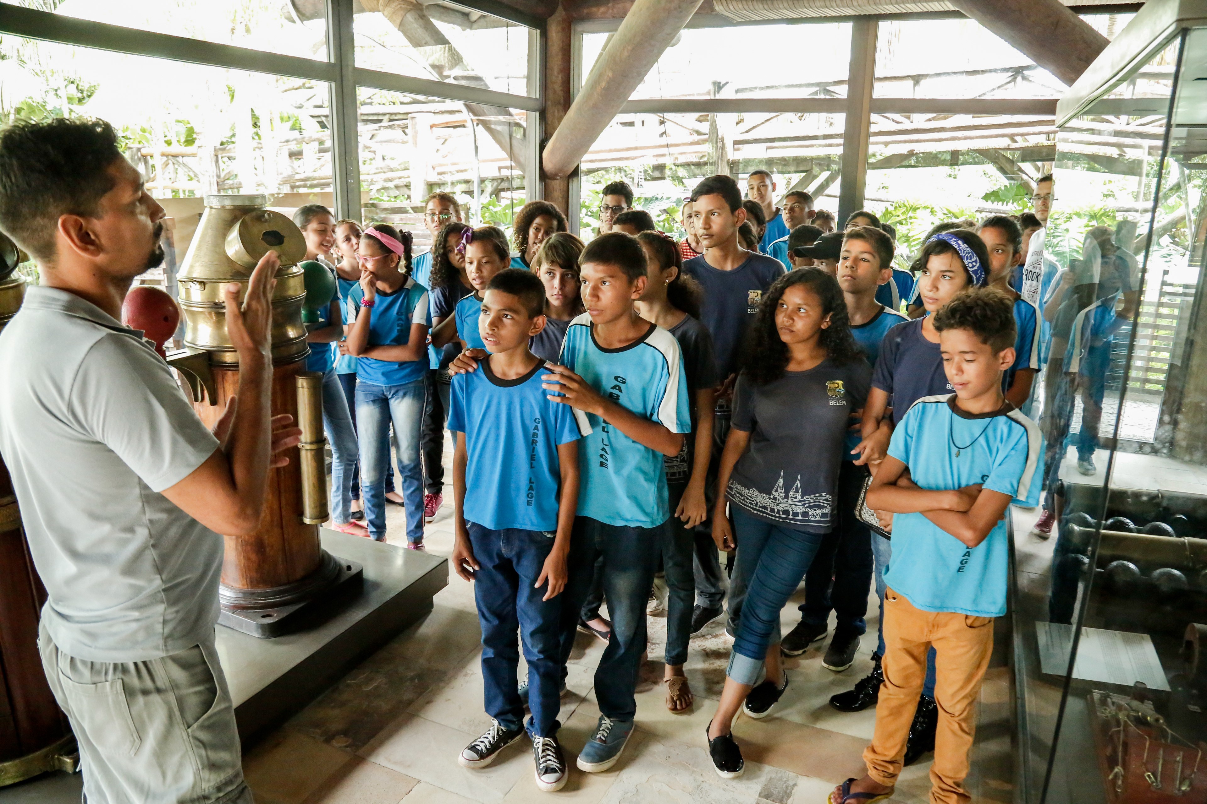 Projeto Turismo na Escola leva 520 alunos da rede municipal a locais marcantes de Belém